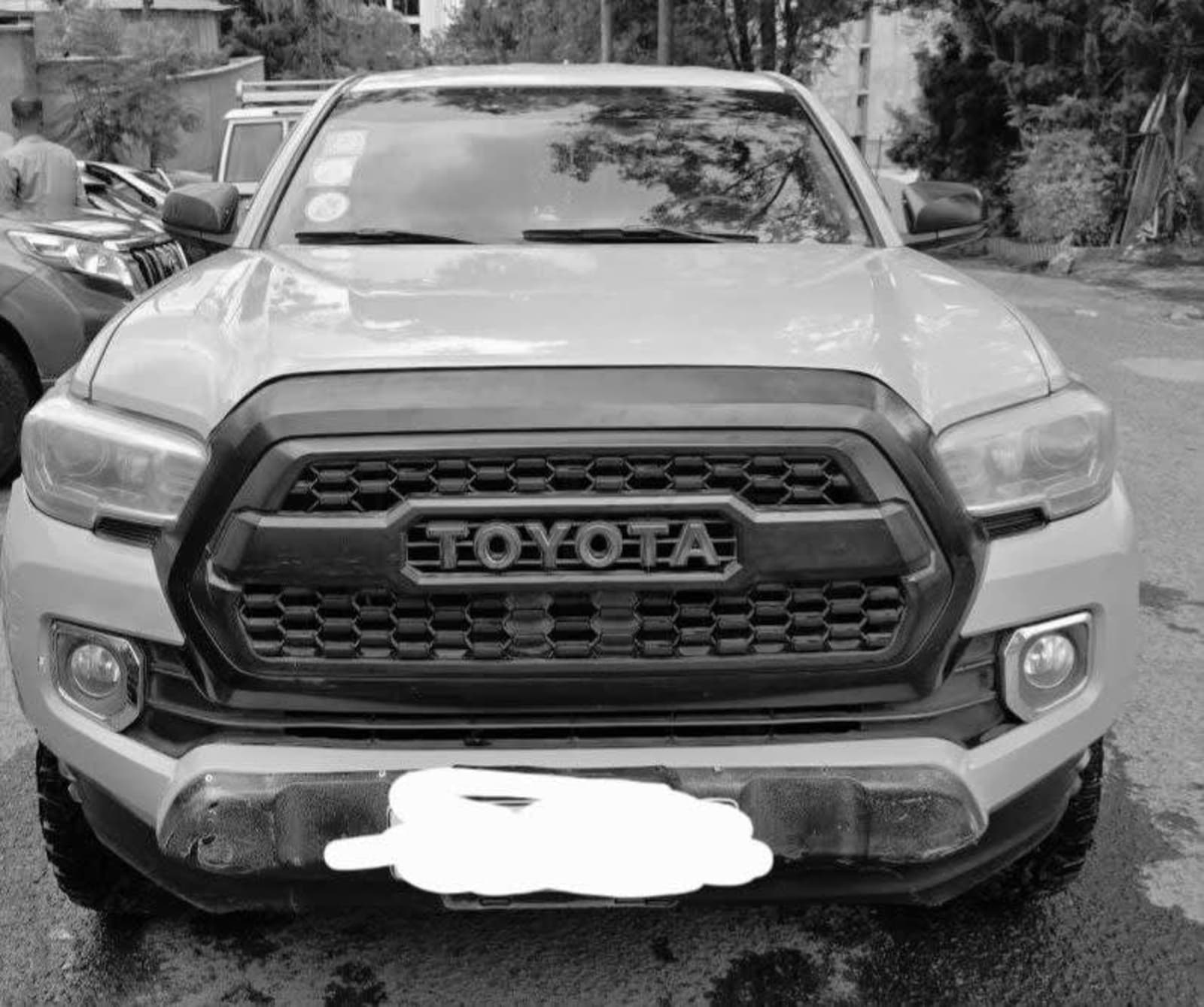 2020 Toyota Tacoma — photo 2