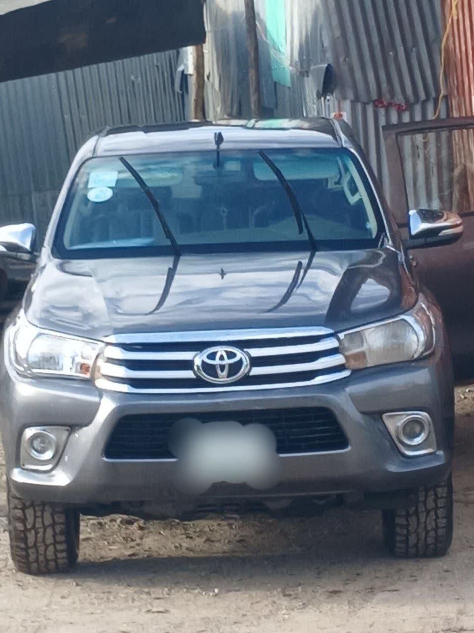 2017 Toyota Revo Hilux — photo 3