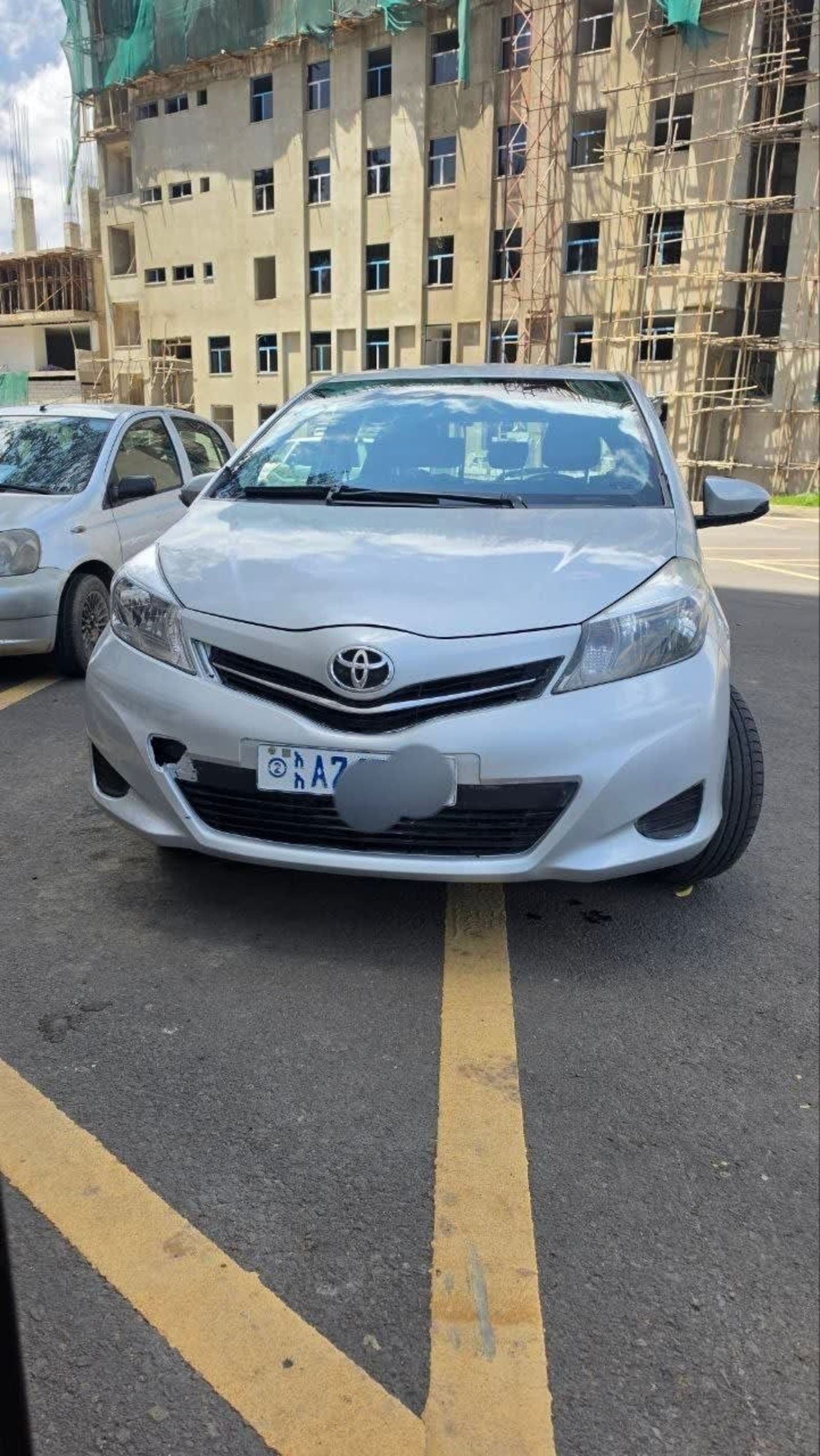 Toyota Yaris Compact — photo 3