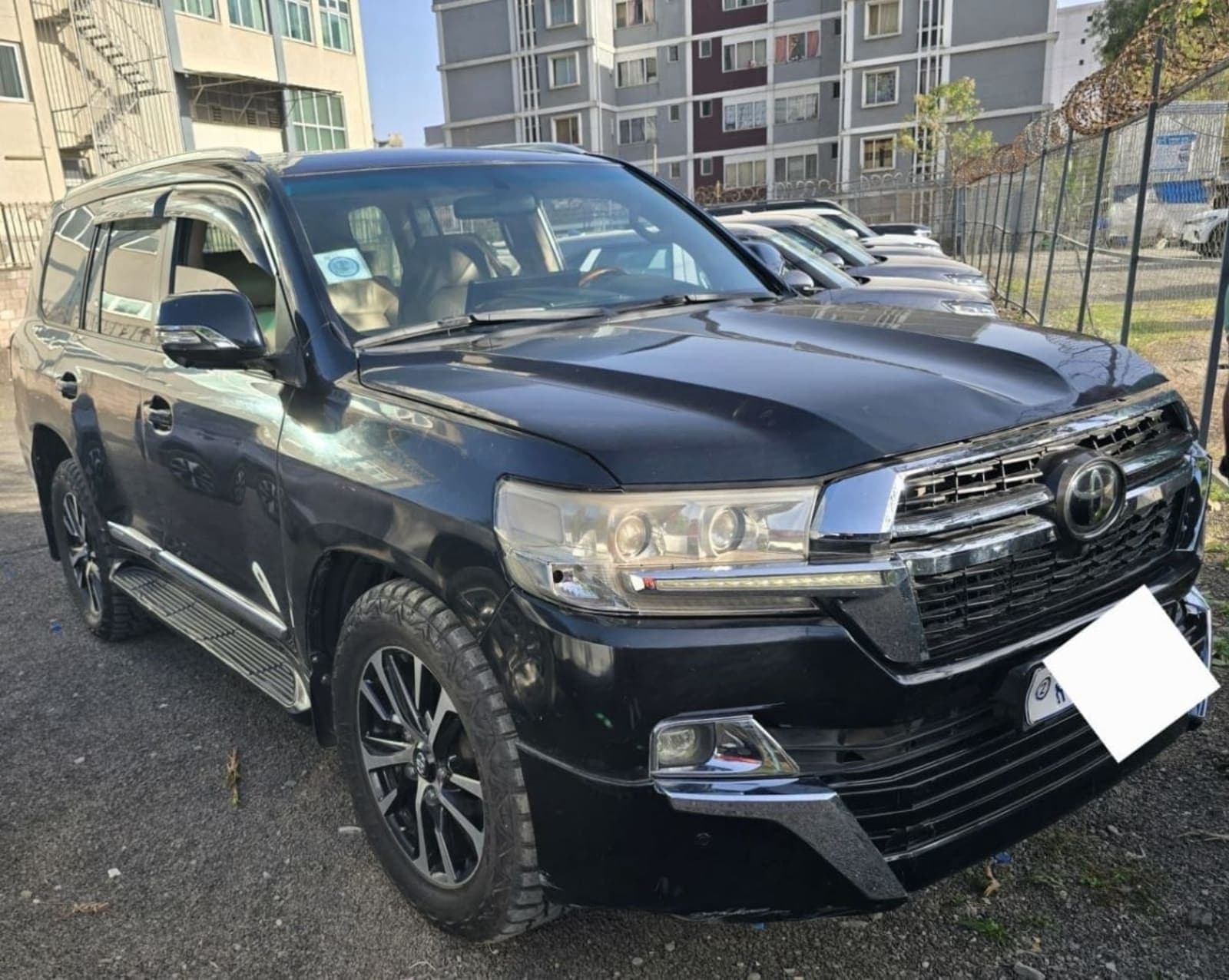 2020 Toyota Land Cruiser V8 VX โ photo 3