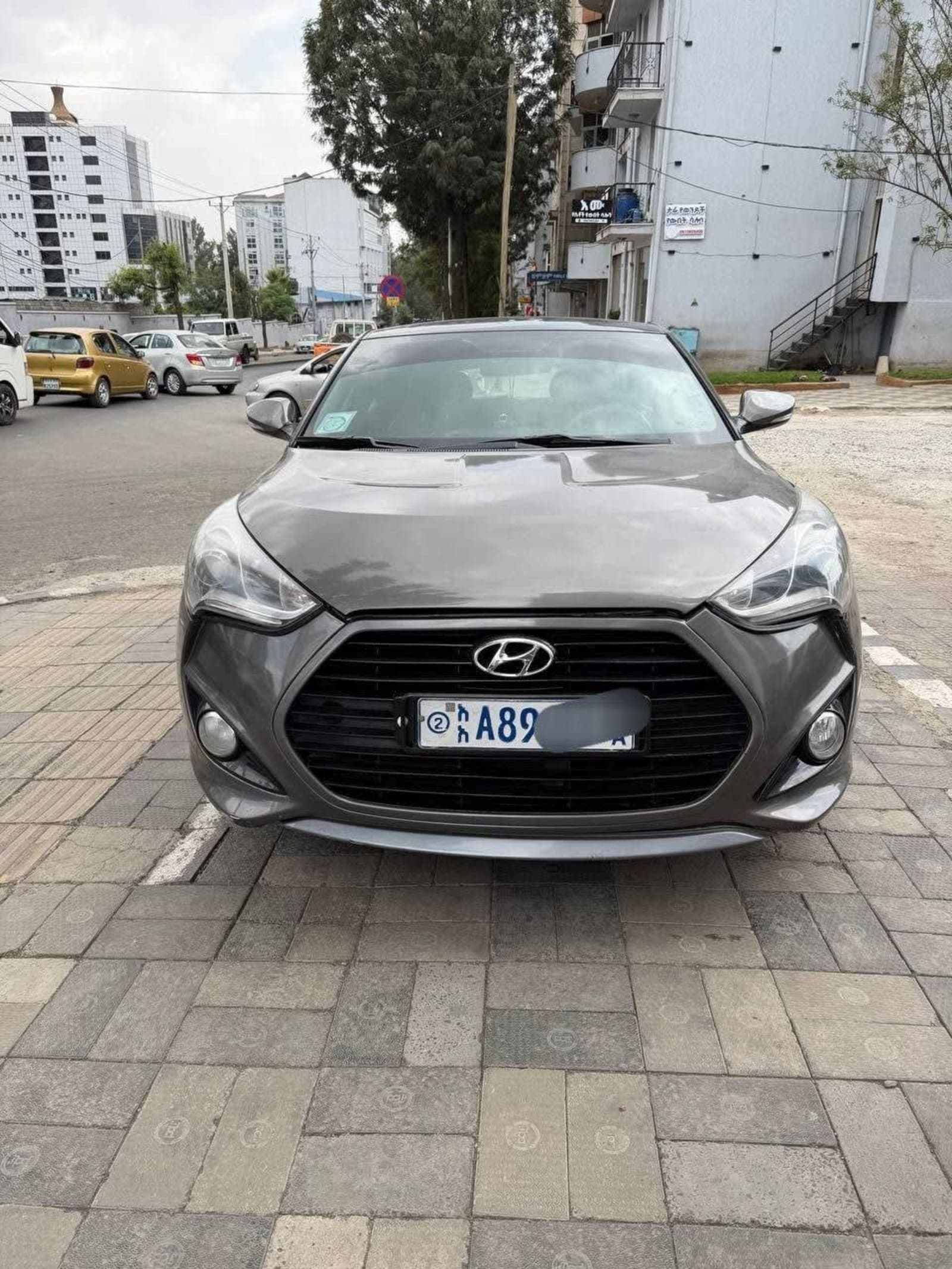 2012 Hyundai Veloster — photo 4