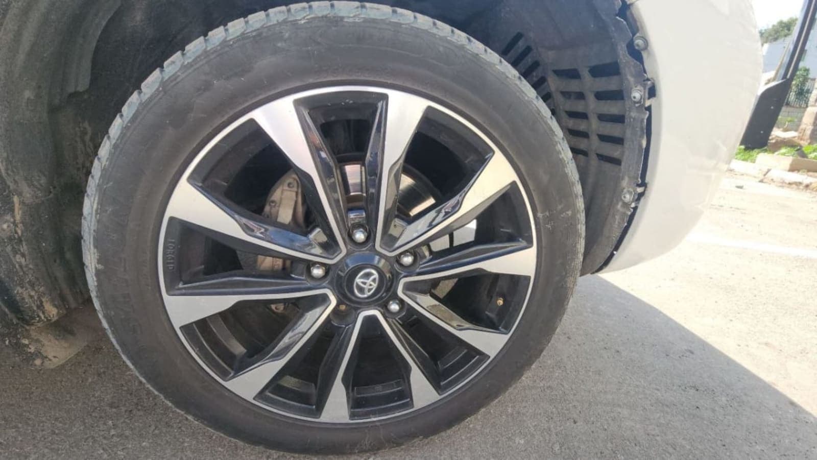 2010 Toyota Land Cruiser V8 GX — photo 7