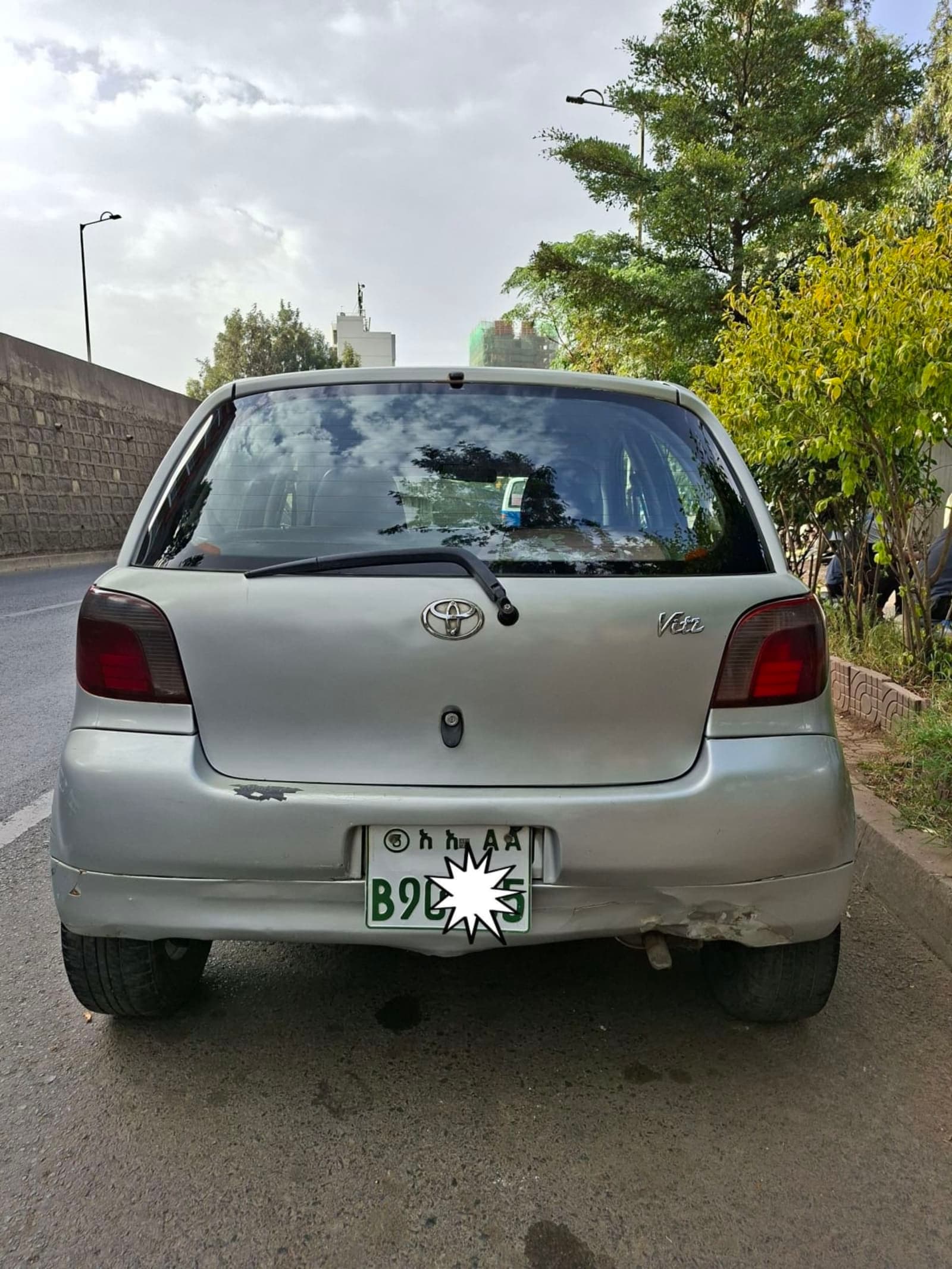 2001 TOYOTA VITZ — photo 8