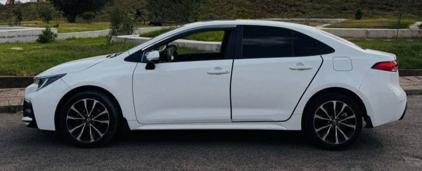 2022 Toyota Corolla D4-T Levin — photo 3