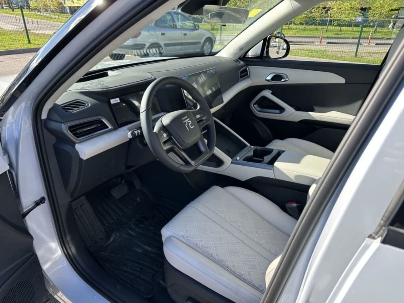 2025 BYD Yuan UP Smart Drive Edition — photo 5