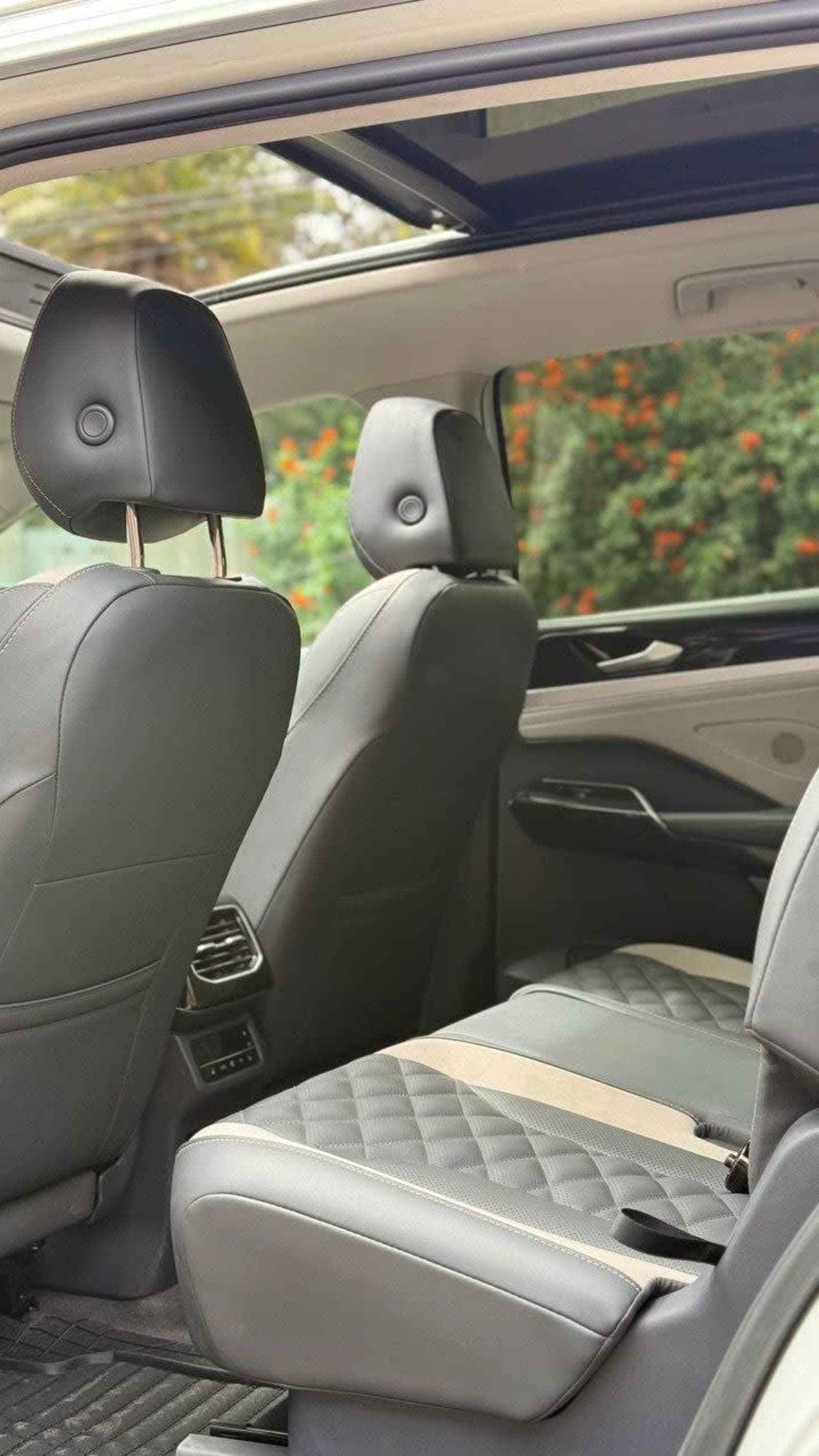2024 Volkswagen ID.6 Crozz Pro — photo 3