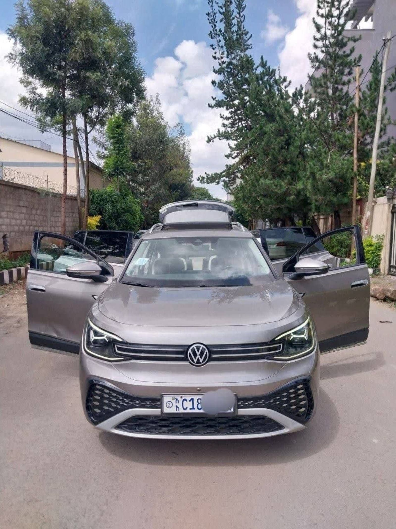 2022 Volkswagen ID.6 Crozz Pro — photo 4