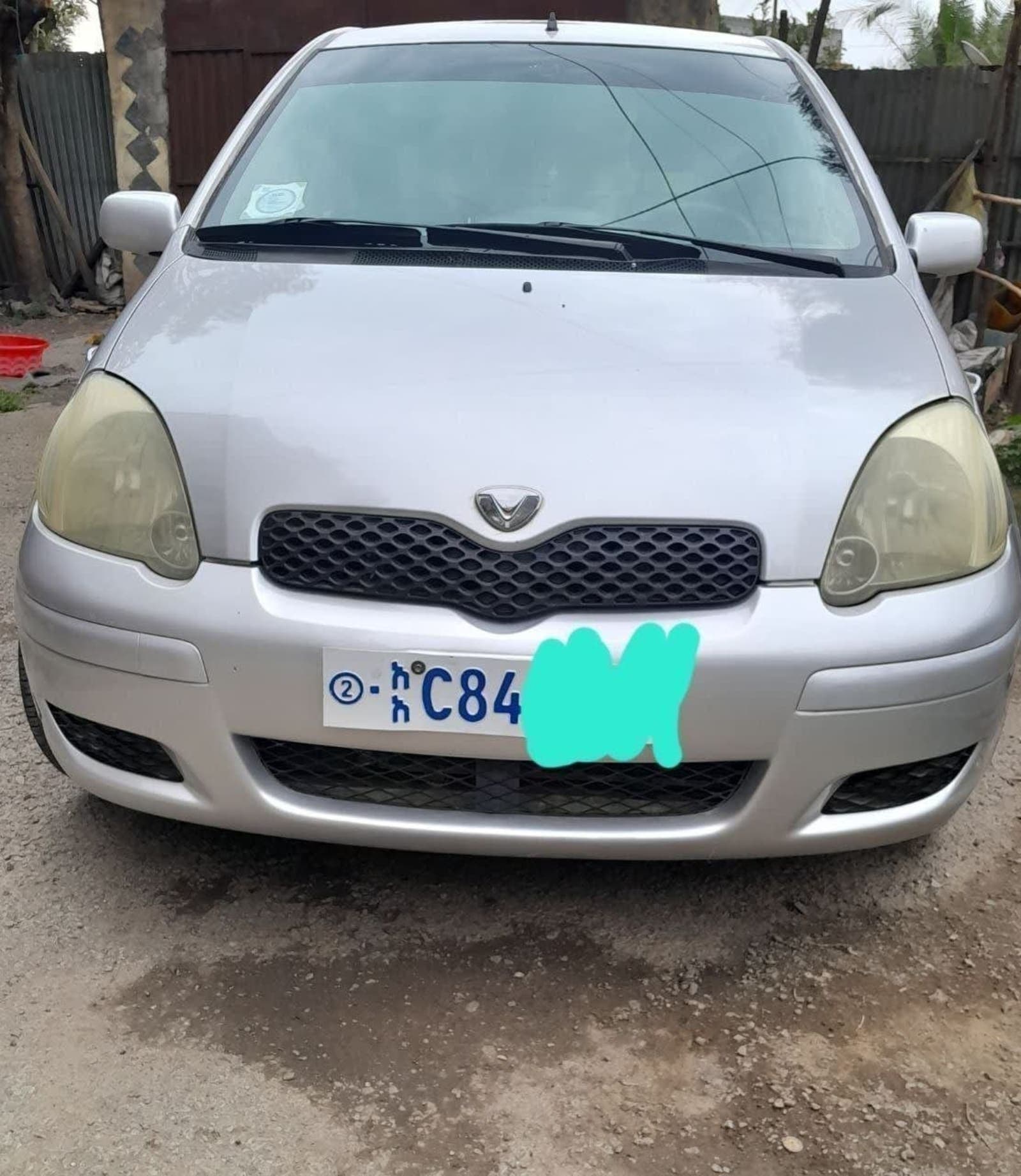 2002 Toyota Vitz