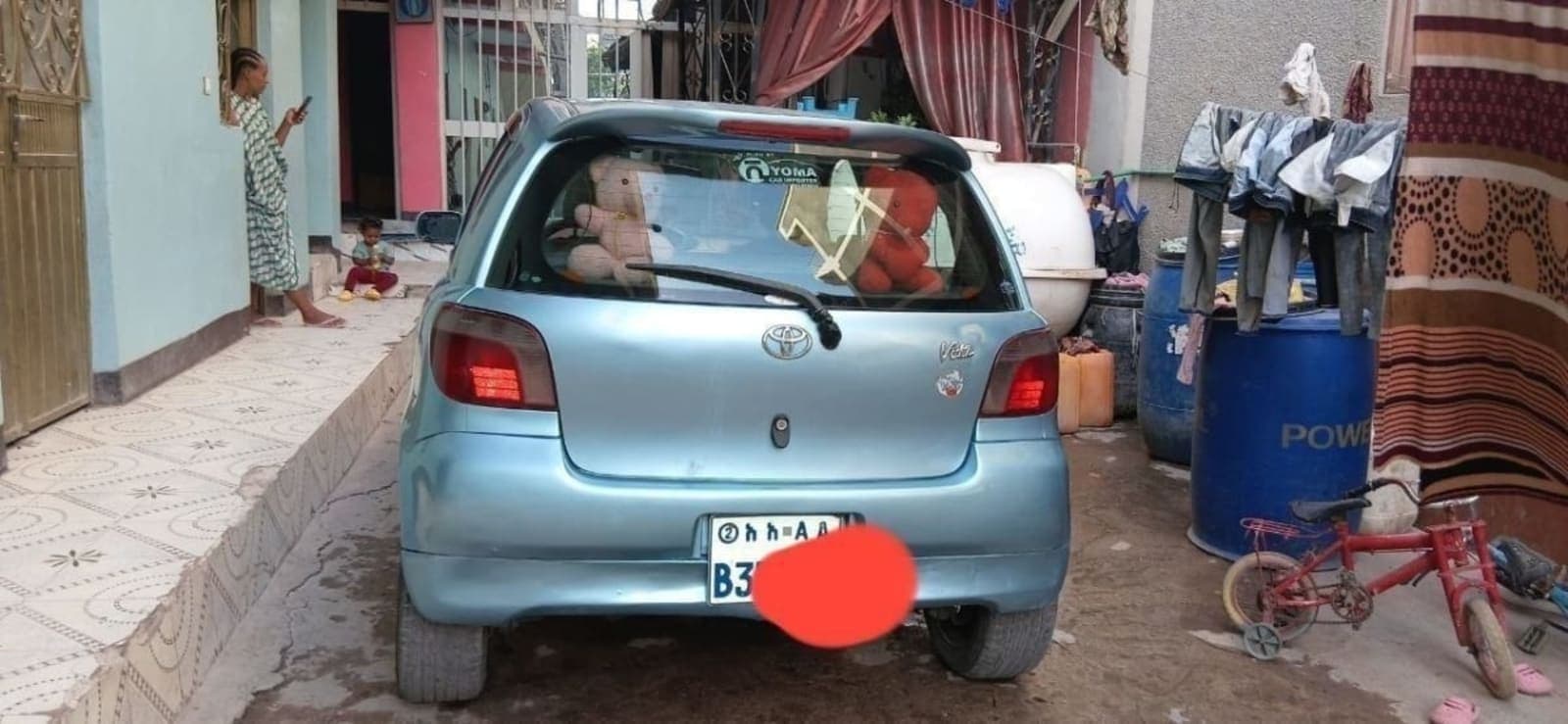 2001 Toyota Vitz — photo 4
