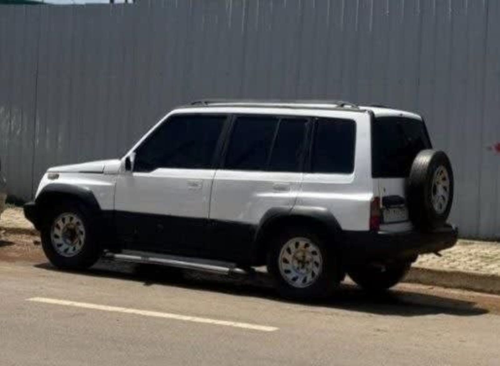 1993 Suzuki Vitara — photo 3