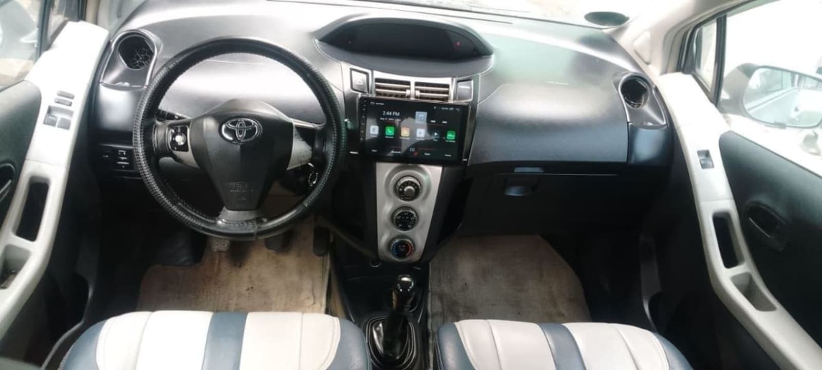 2008 TOYOTA COMPACT — photo 3