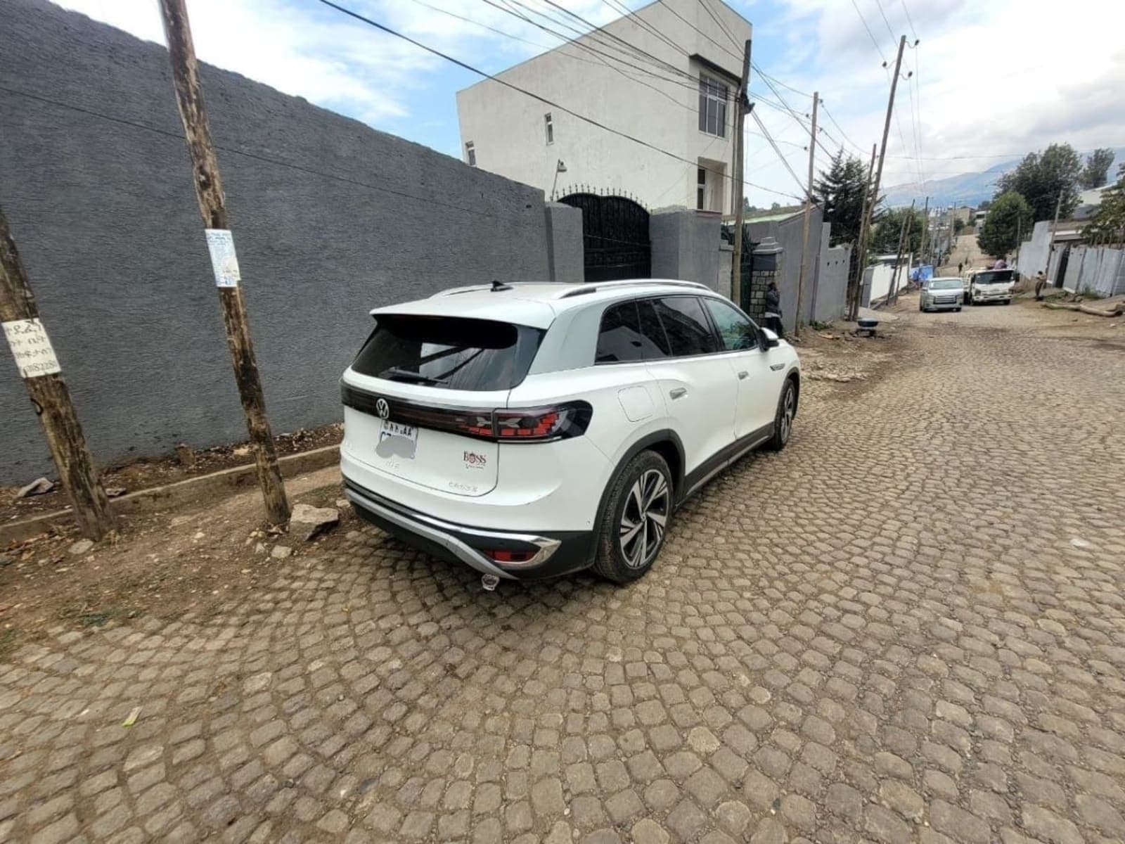 2022 Volkswagen ID.6 Crozz Pro — photo 4