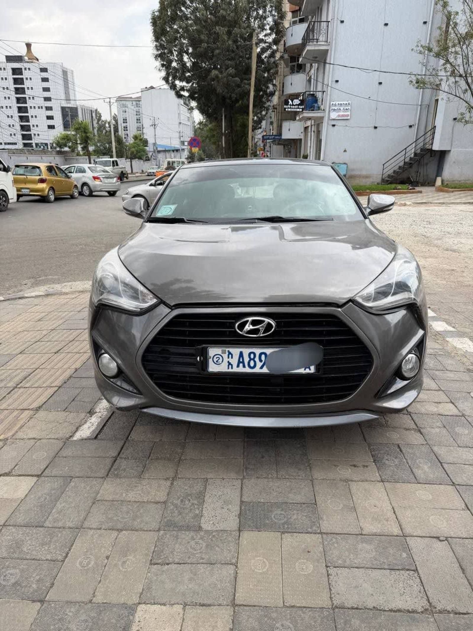 2012 Hyundai Veloster — photo 3