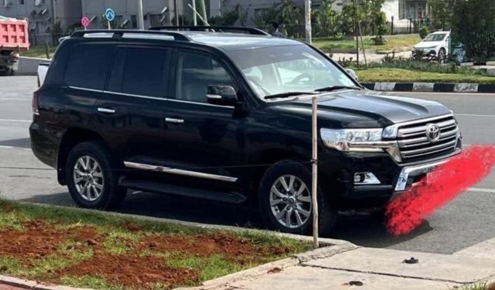 2019 Toyota Landcruiser V8 VXR+ Executive Lounge — photo 5