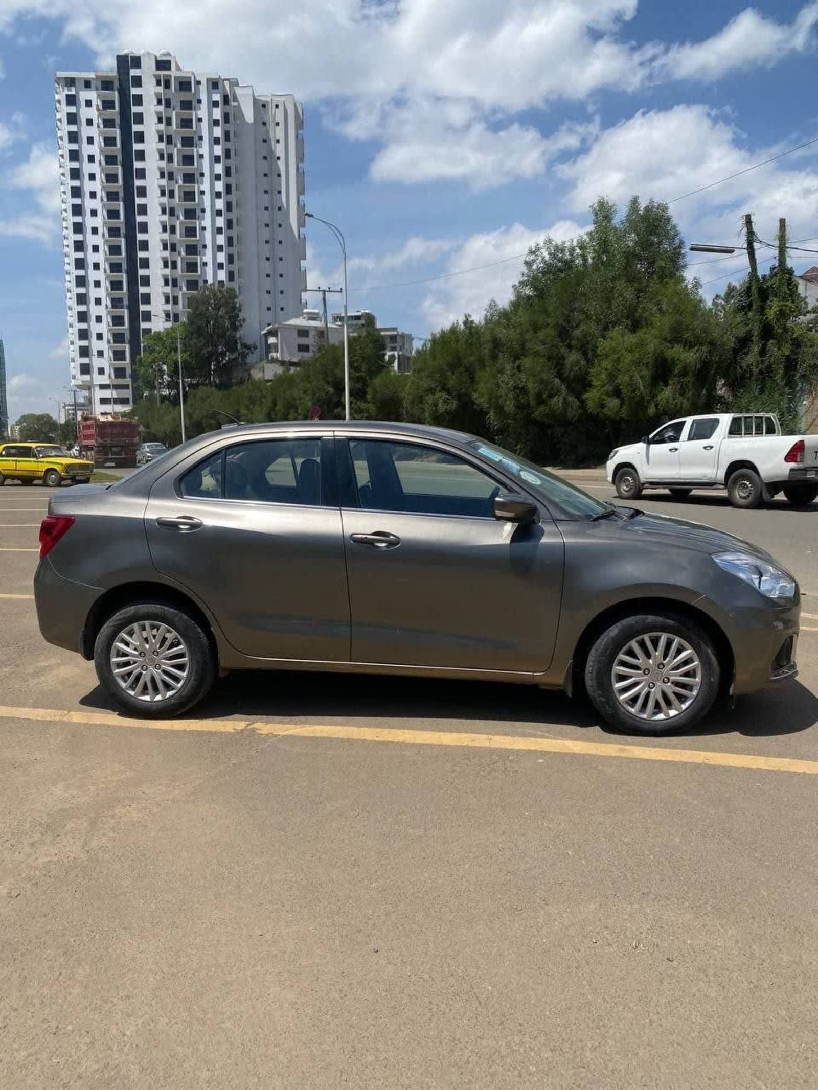 2021 SUZUKI DZIRE — photo 2