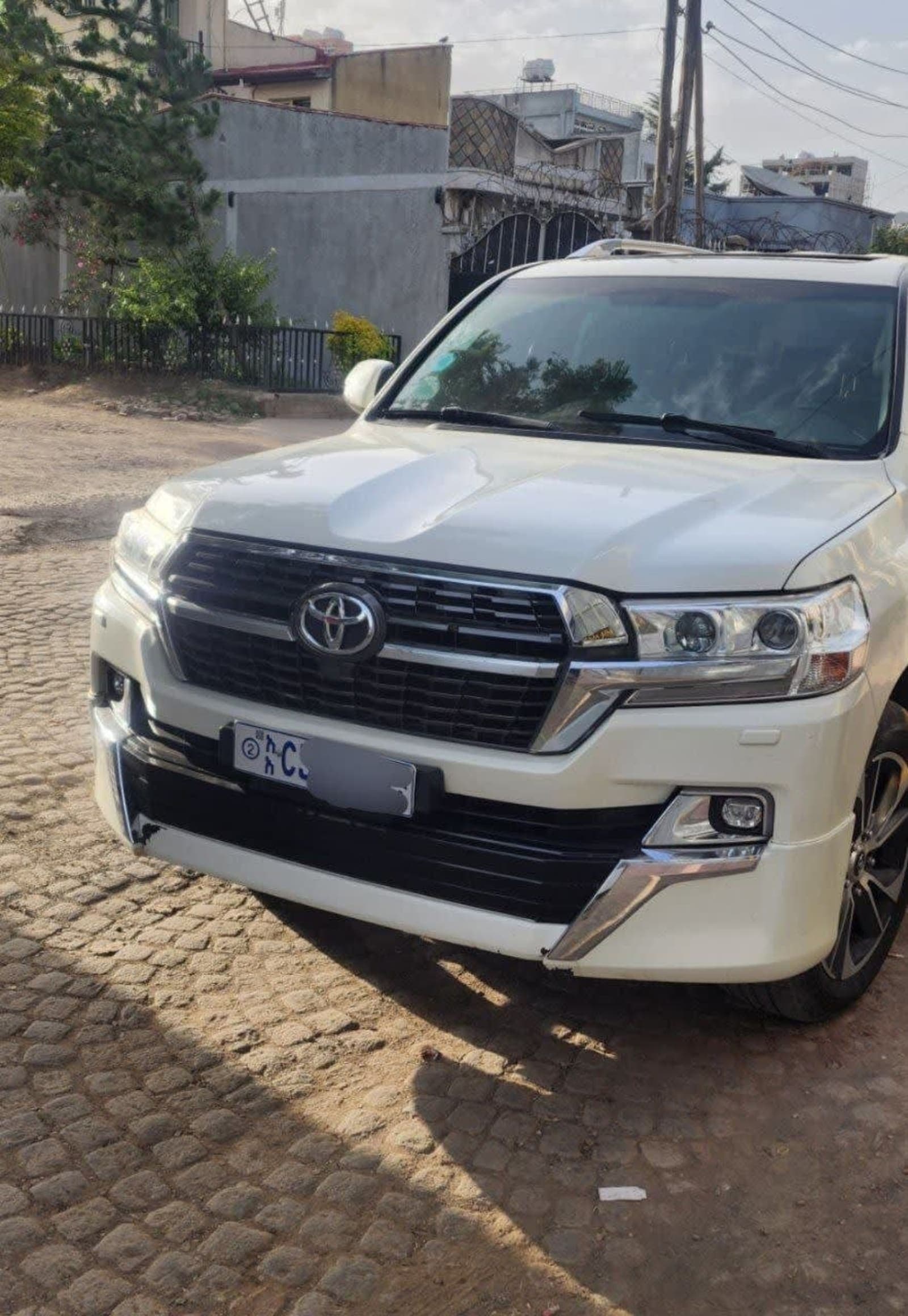 2010 Toyota Landcruiser — photo 5