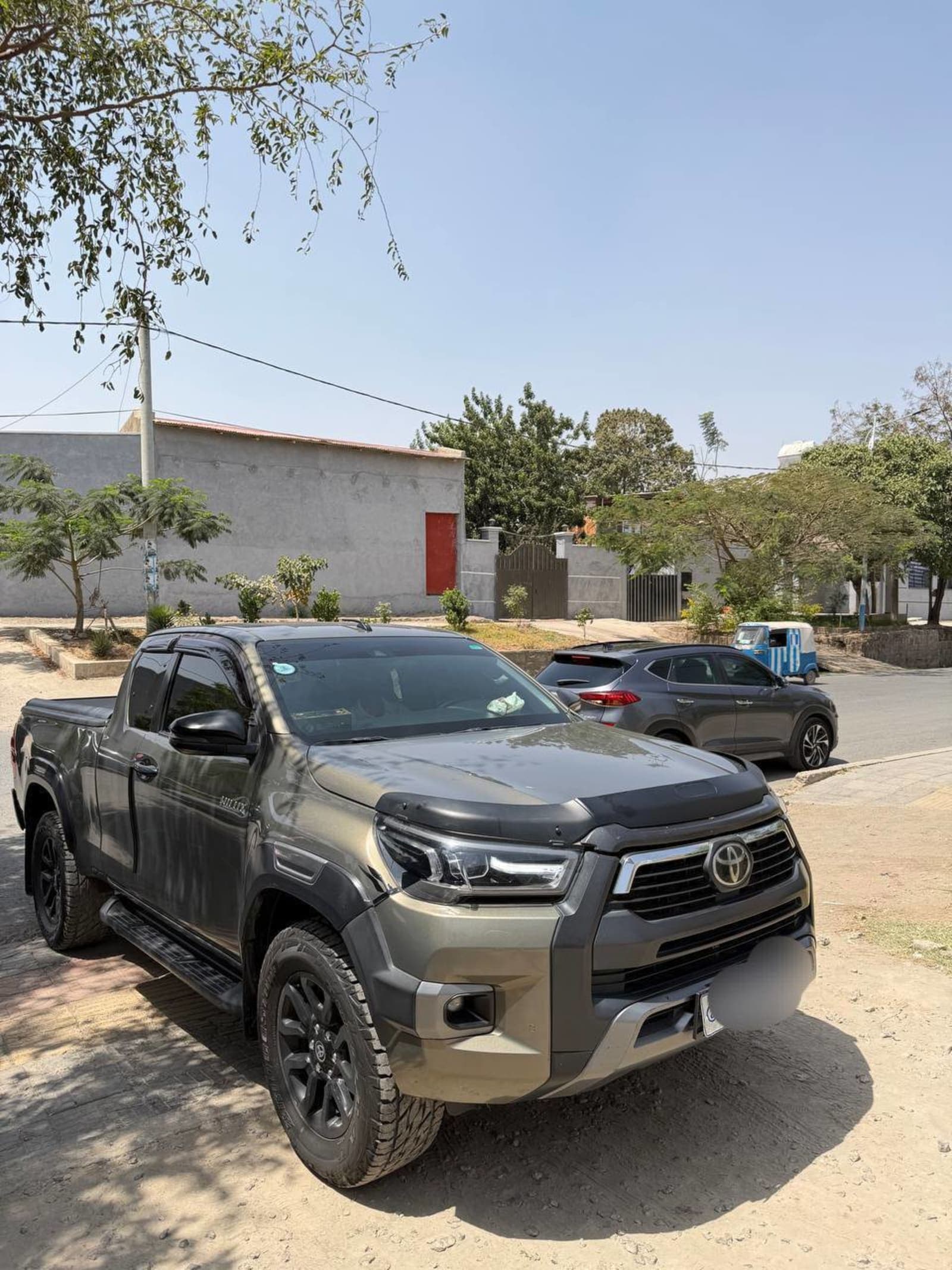 2021 Toyota Hilux Invincible Dual-Cab — photo 4