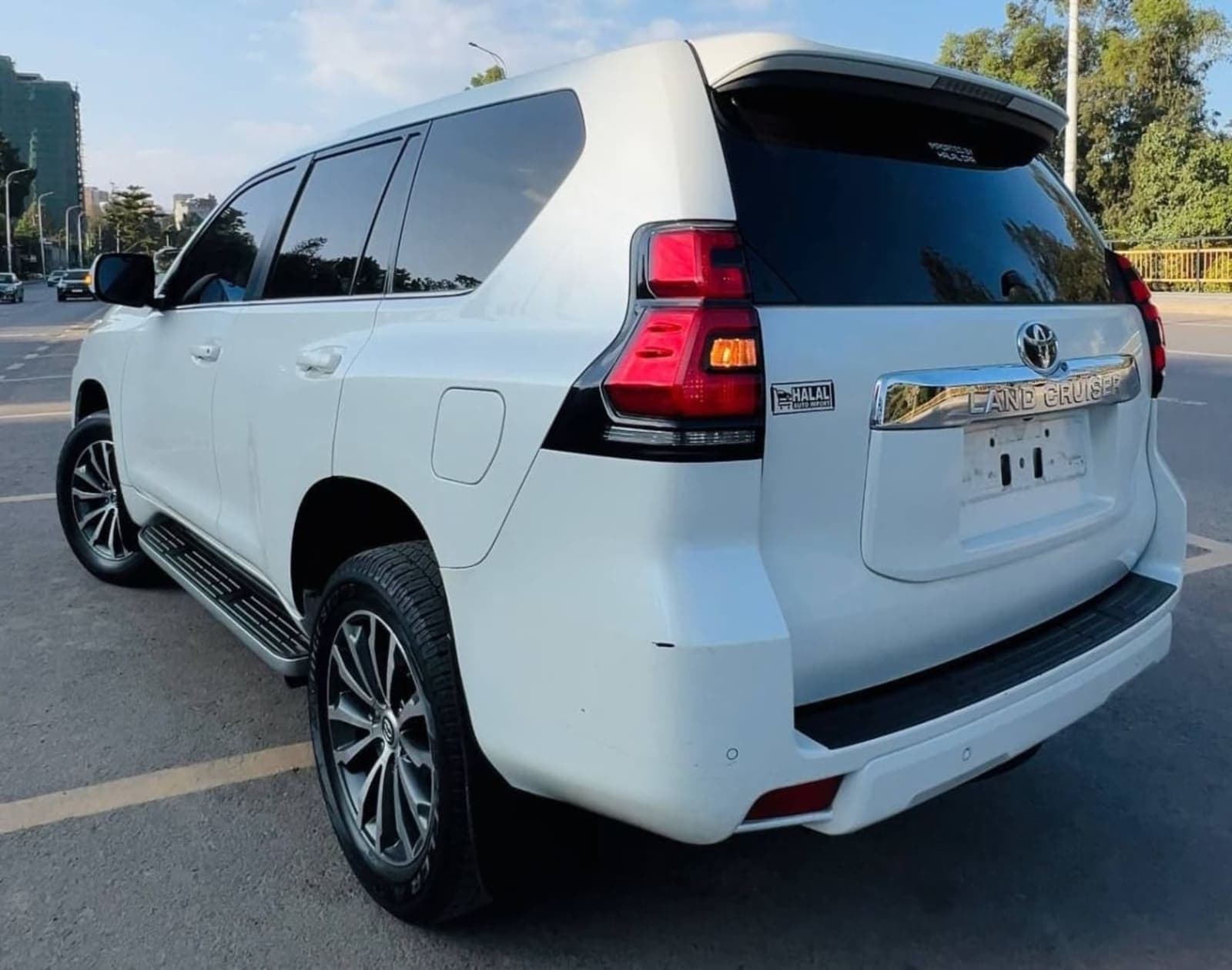 2018 Toyota Land Cruiser Prado — photo 6