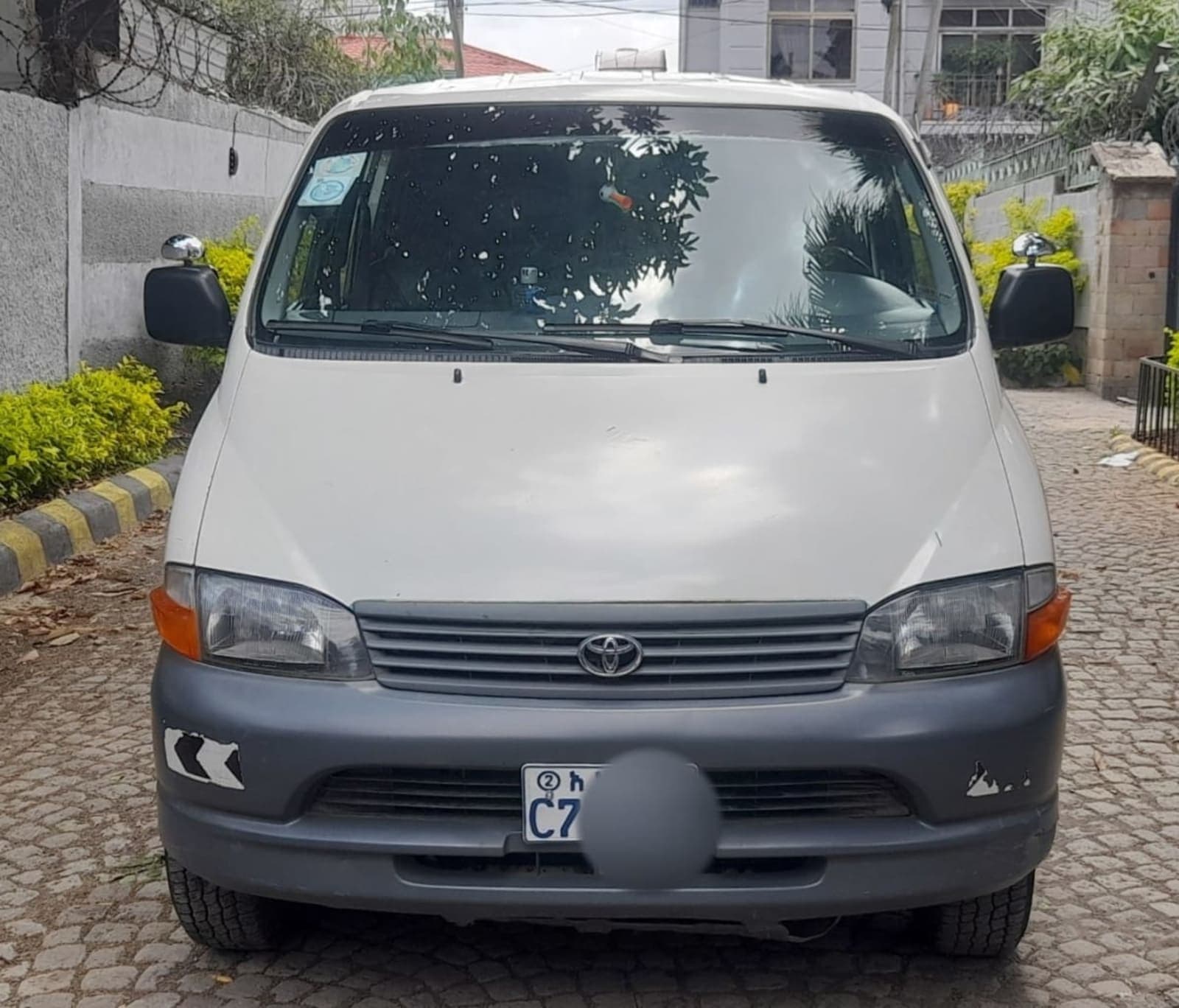 2003 Toyota Hiace