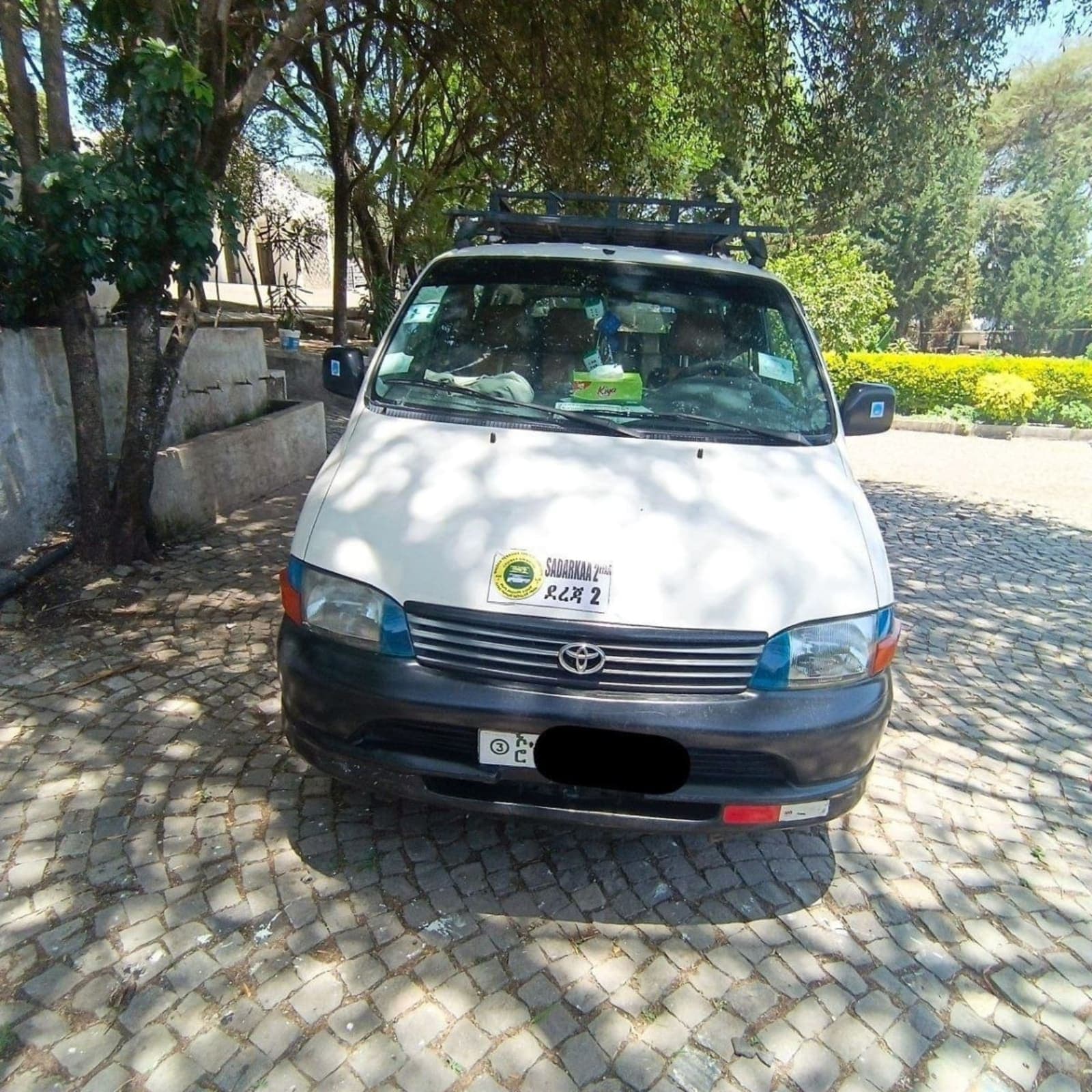 2003 Toyota Dolphin