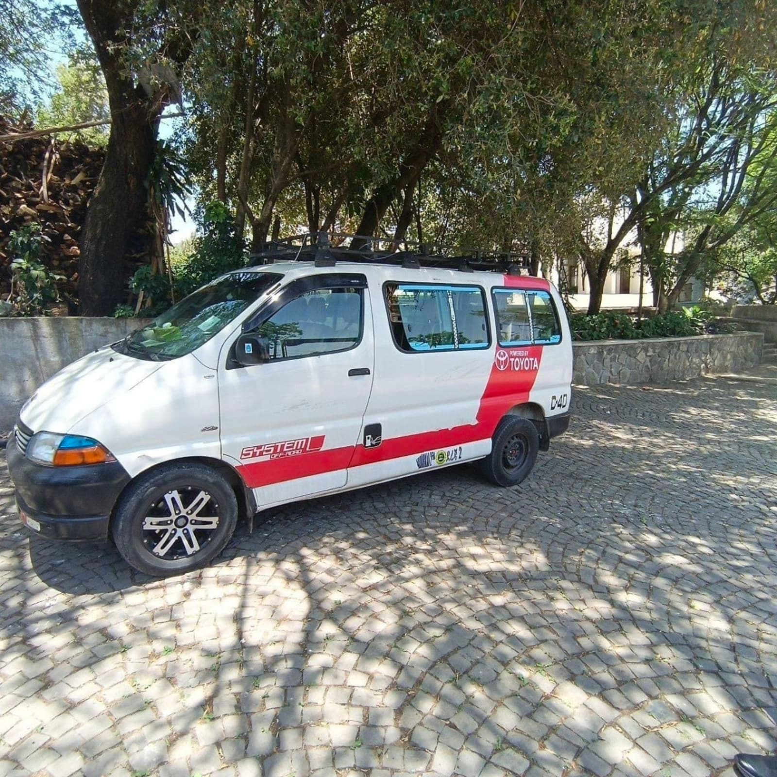2003 Toyota Dolphin — photo 4