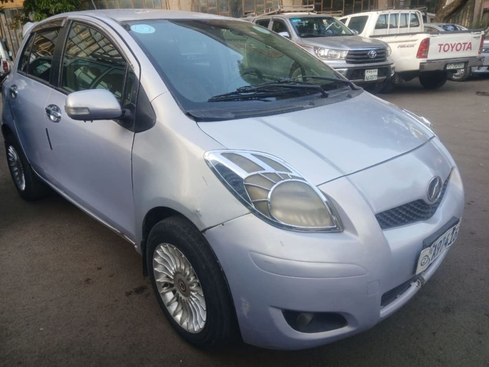 2008 Toyota Yaris Compact — photo 3