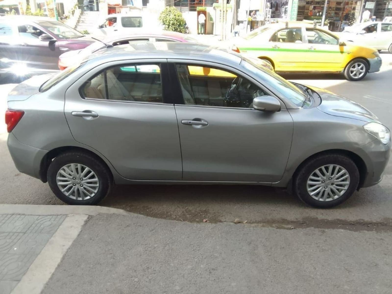 2022 Suzuki Dzire — photo 2
