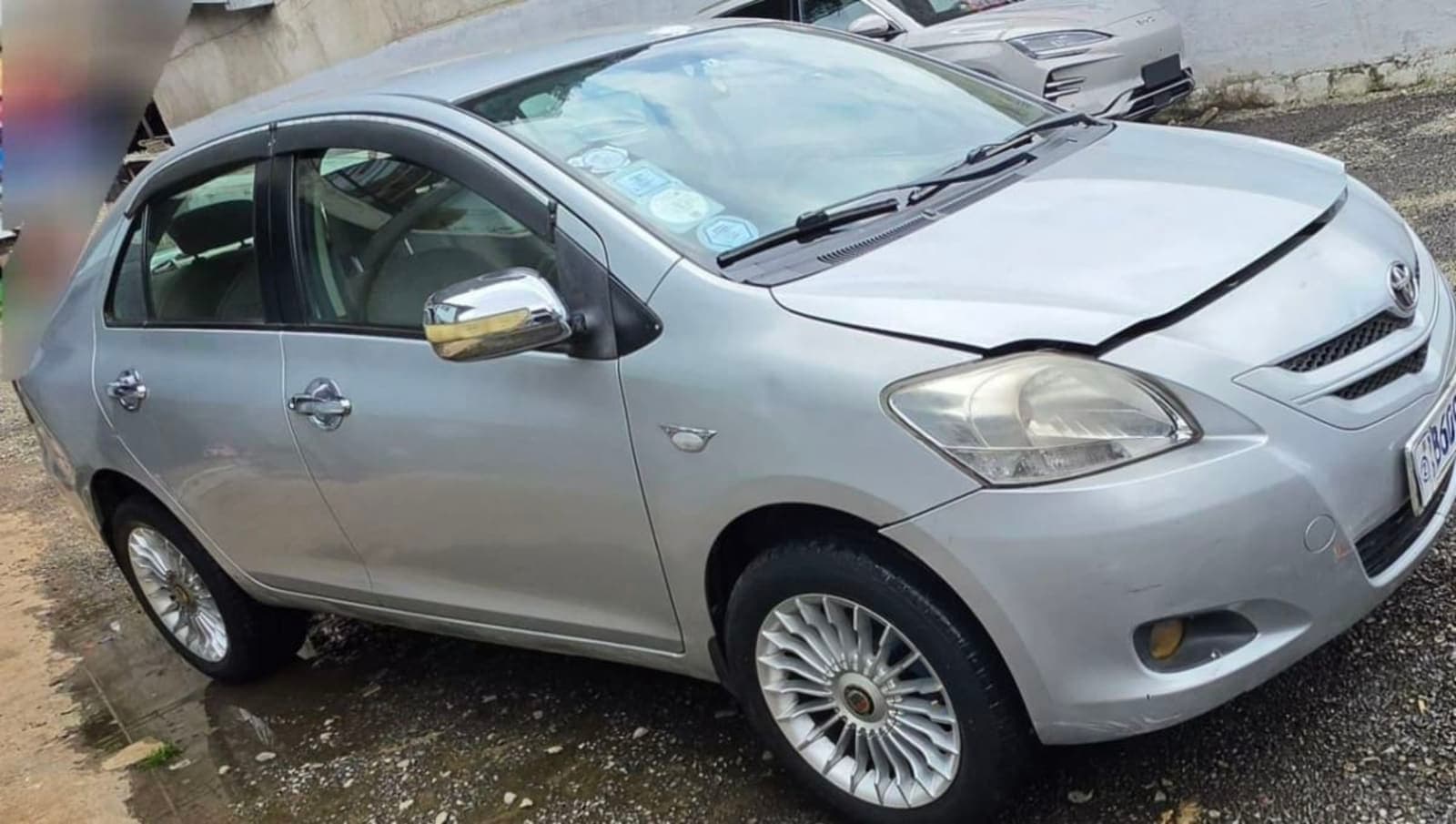 2010 Toyota Yaris Belta