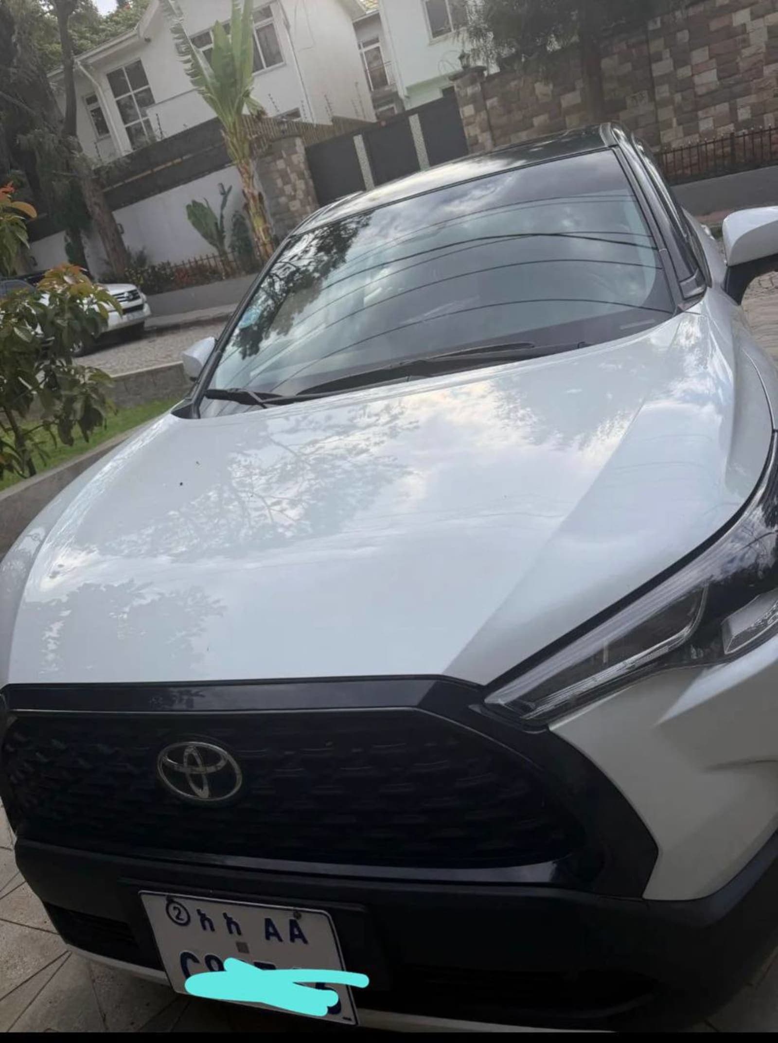 2024 Toyota Corolla Cross Hybrid — photo 4