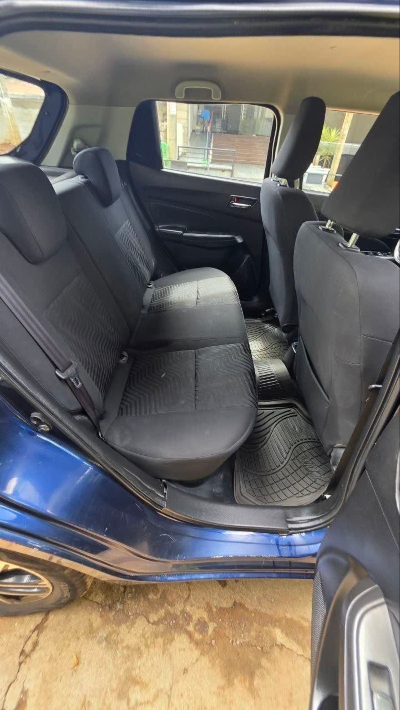 2022 Suzuki Swift — photo 3