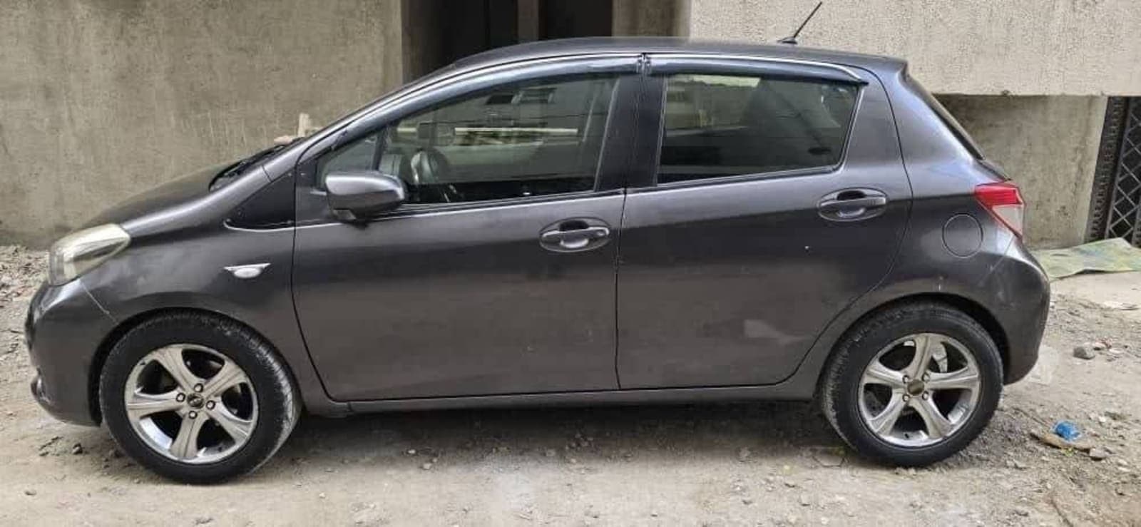 2012 Toyota Yaris kompact — photo 7