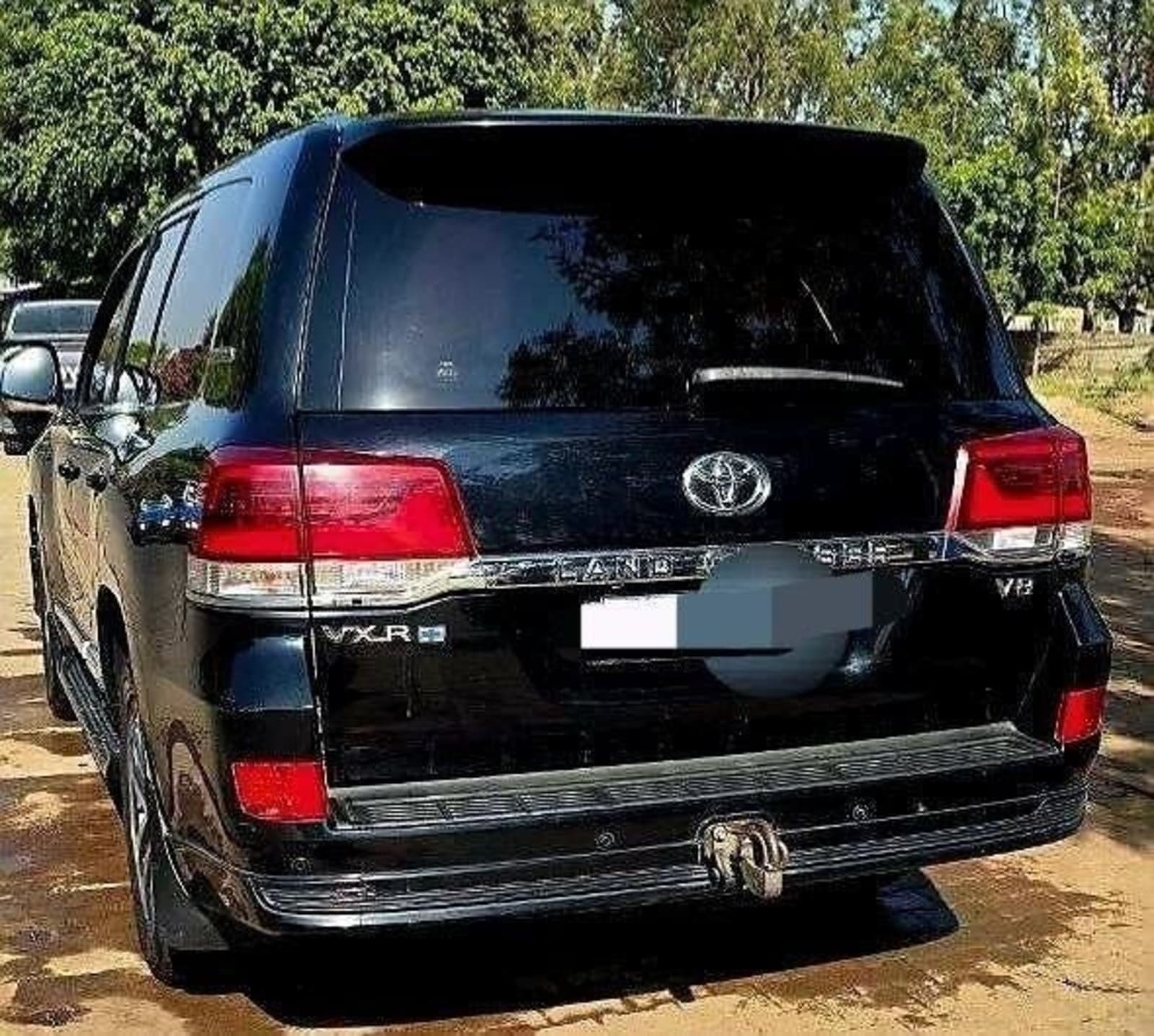 2019 Toyota Landcruiser V8 VXR+ Executive Lounge — photo 4