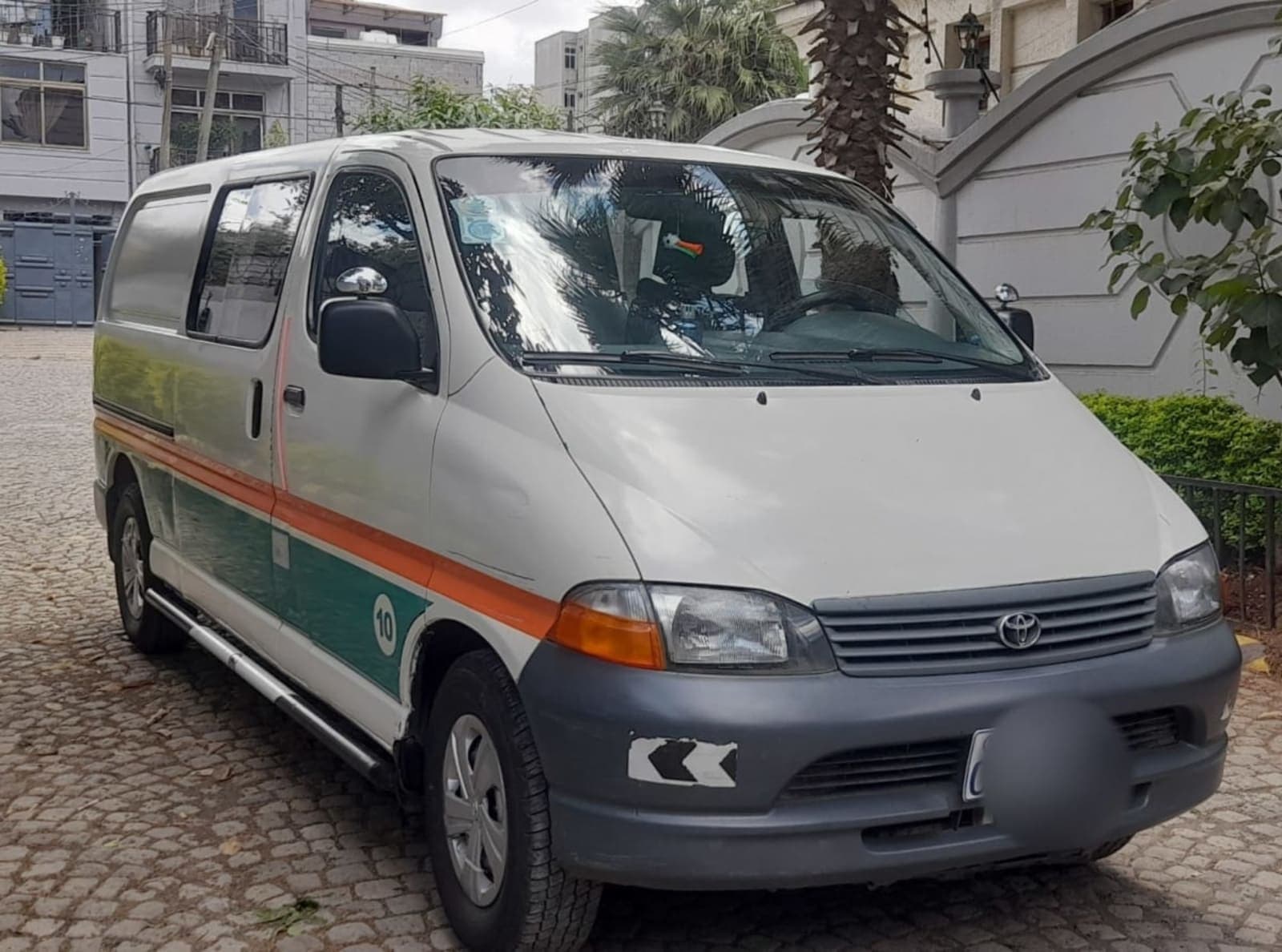 2003 Toyota Dolfin — photo 8