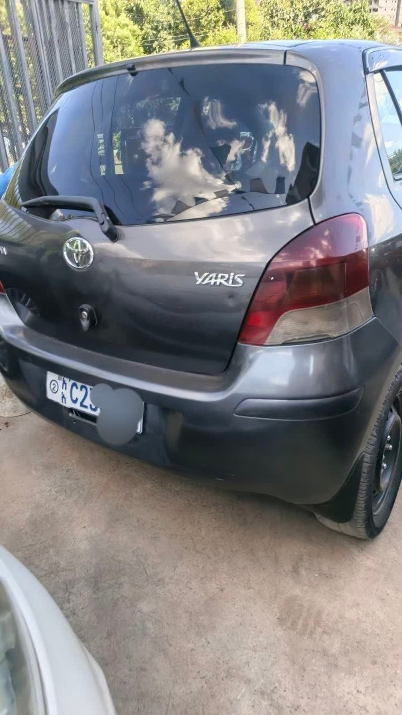 2010 Toyota compact — photo 2