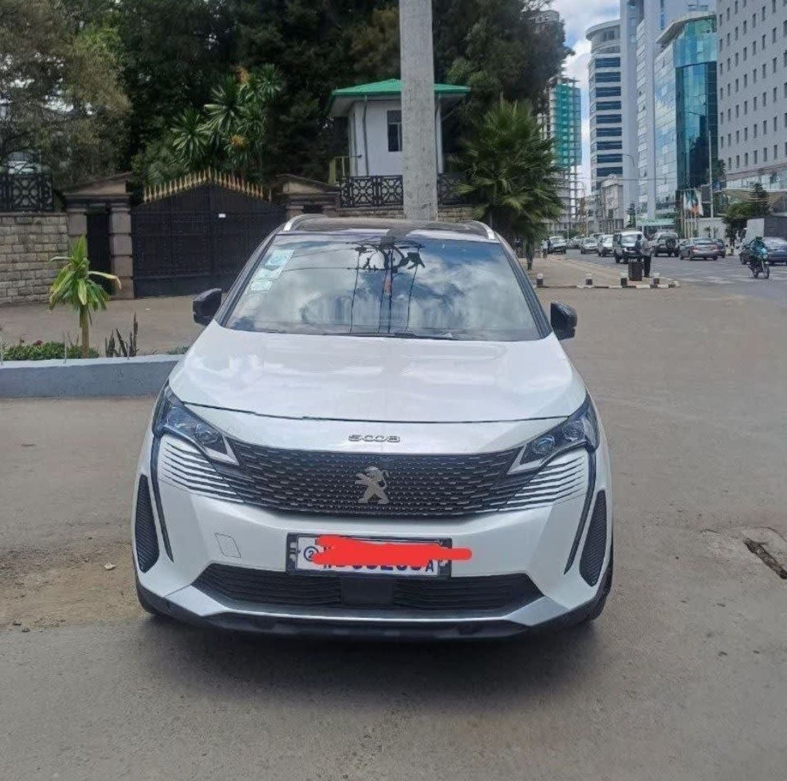 2021 Peugeot 5008 — photo 3