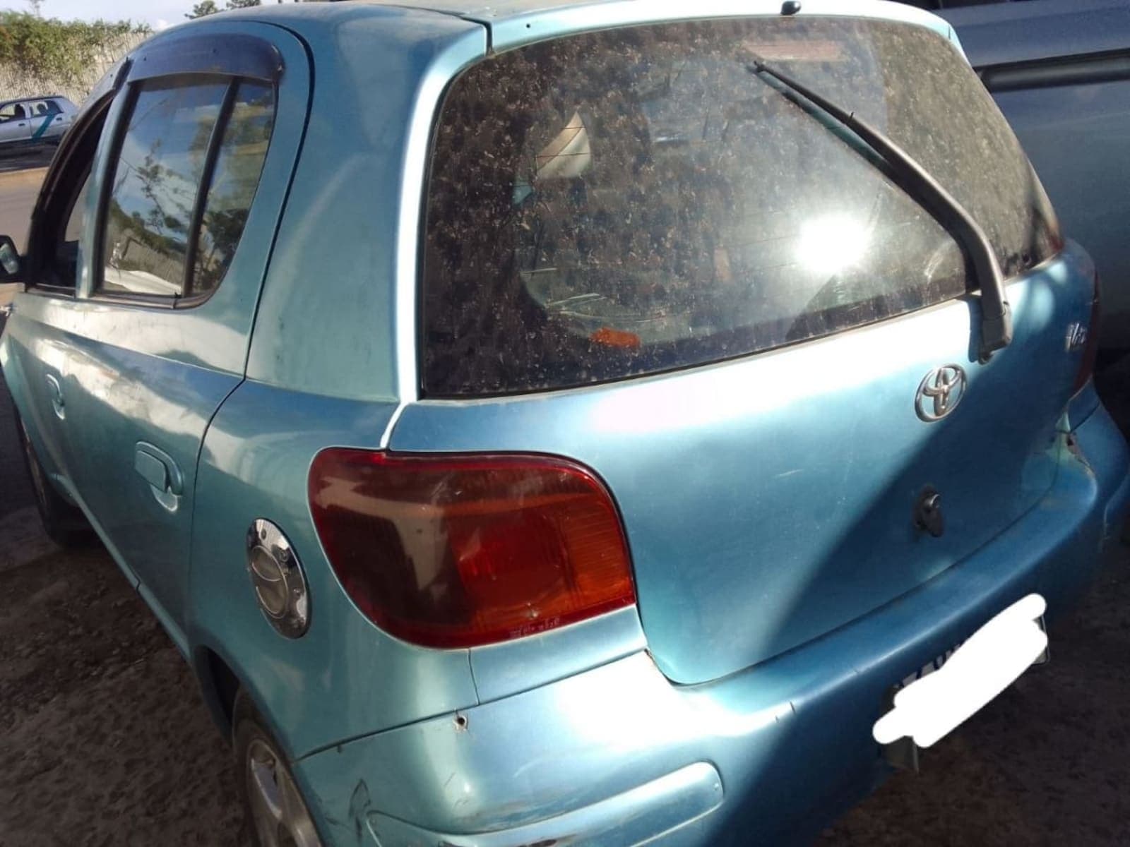 2002 Toyota Vitz — photo 5