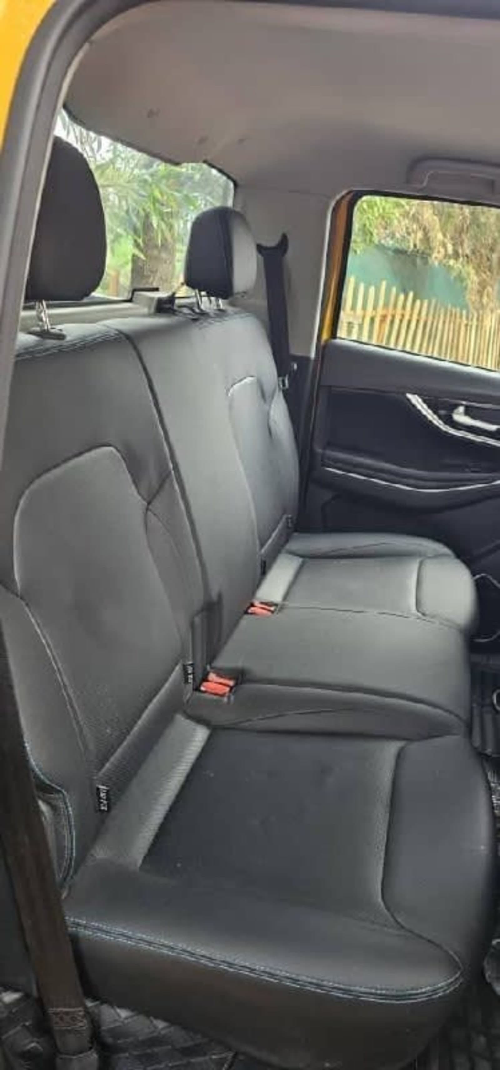2025 HOWO Sinotruk Double Cab — photo 2