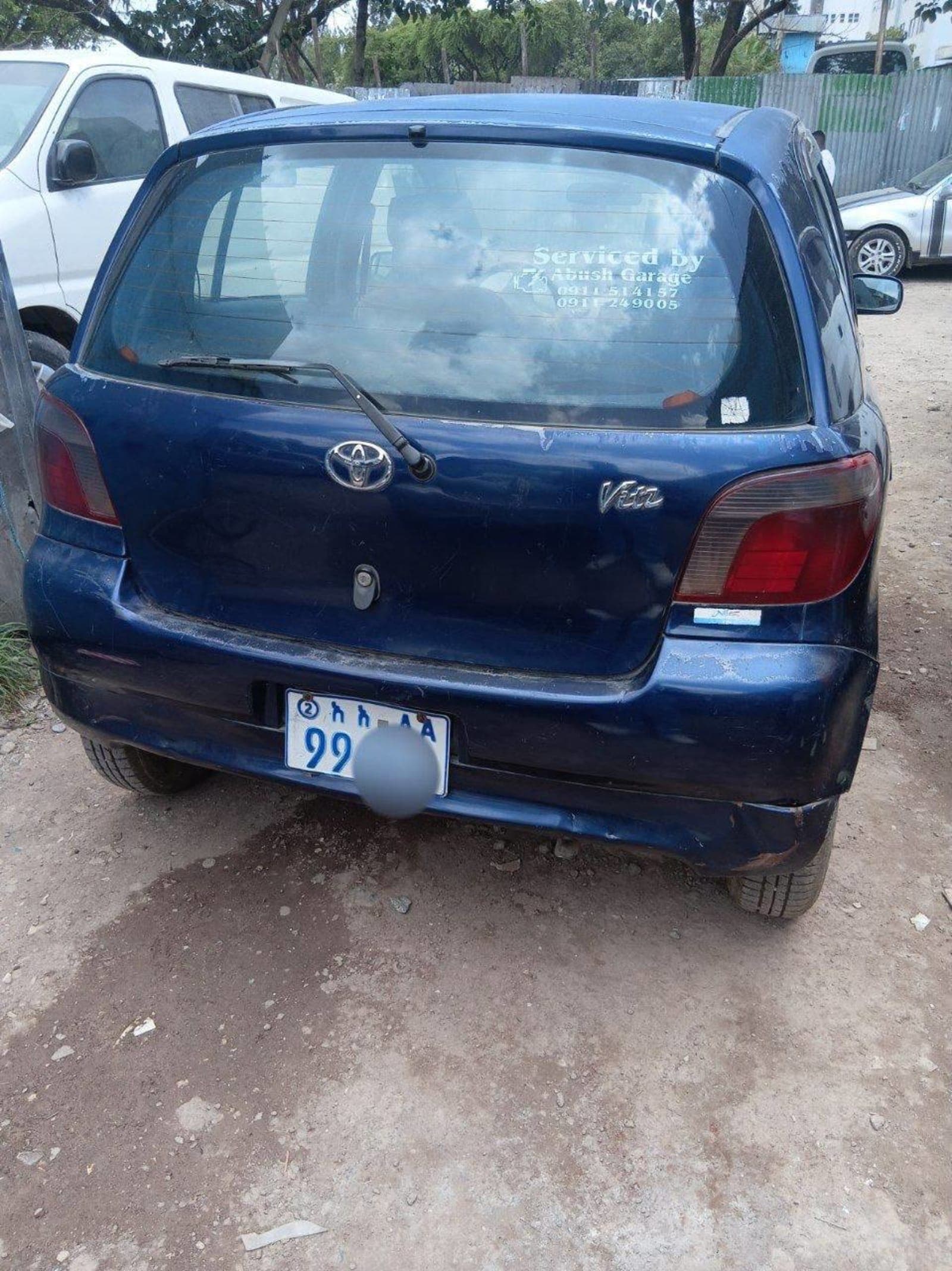 2001 Toyota Vitz — photo 3
