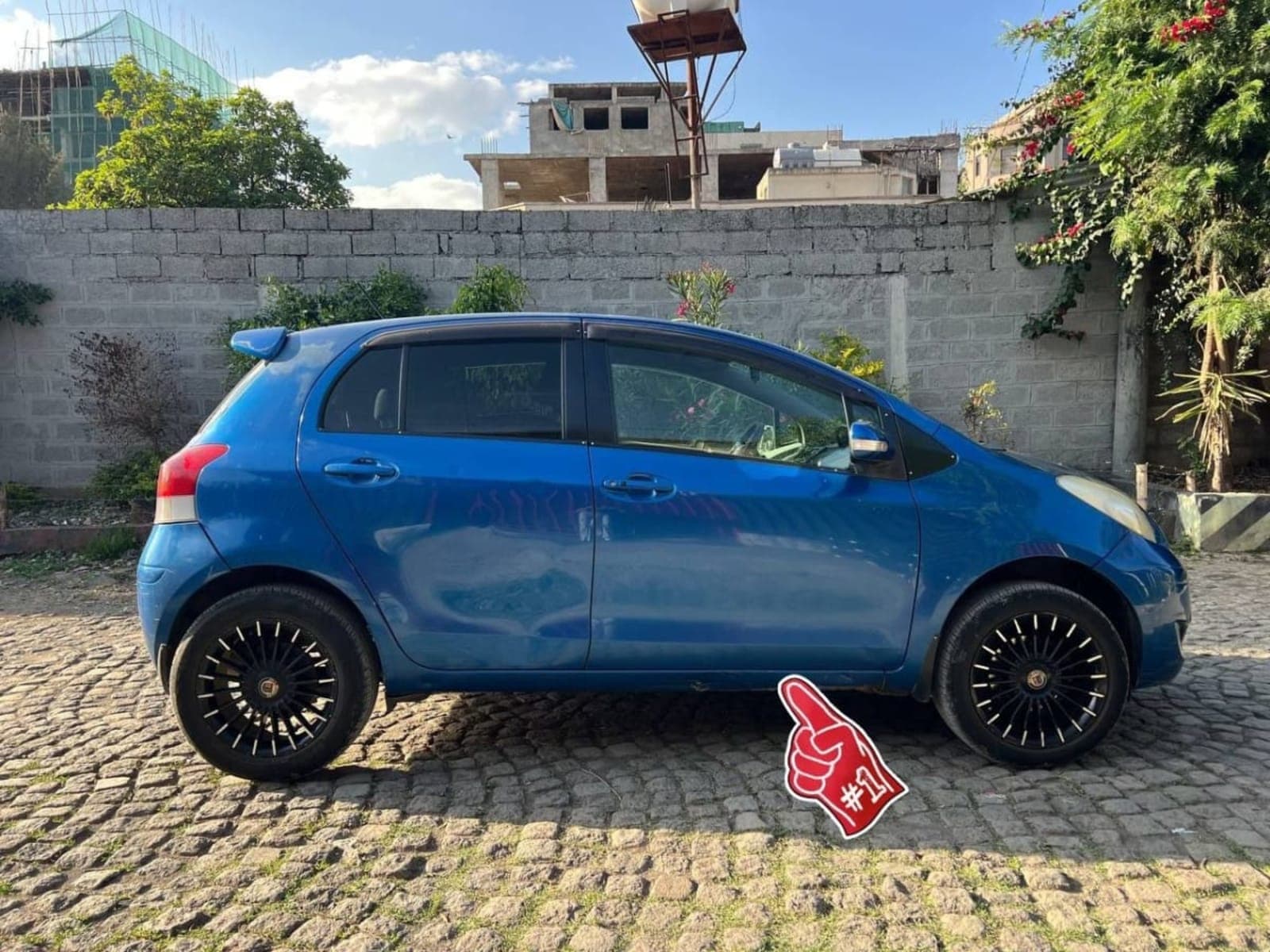 2010 Toyota Yaris Compact — photo 5