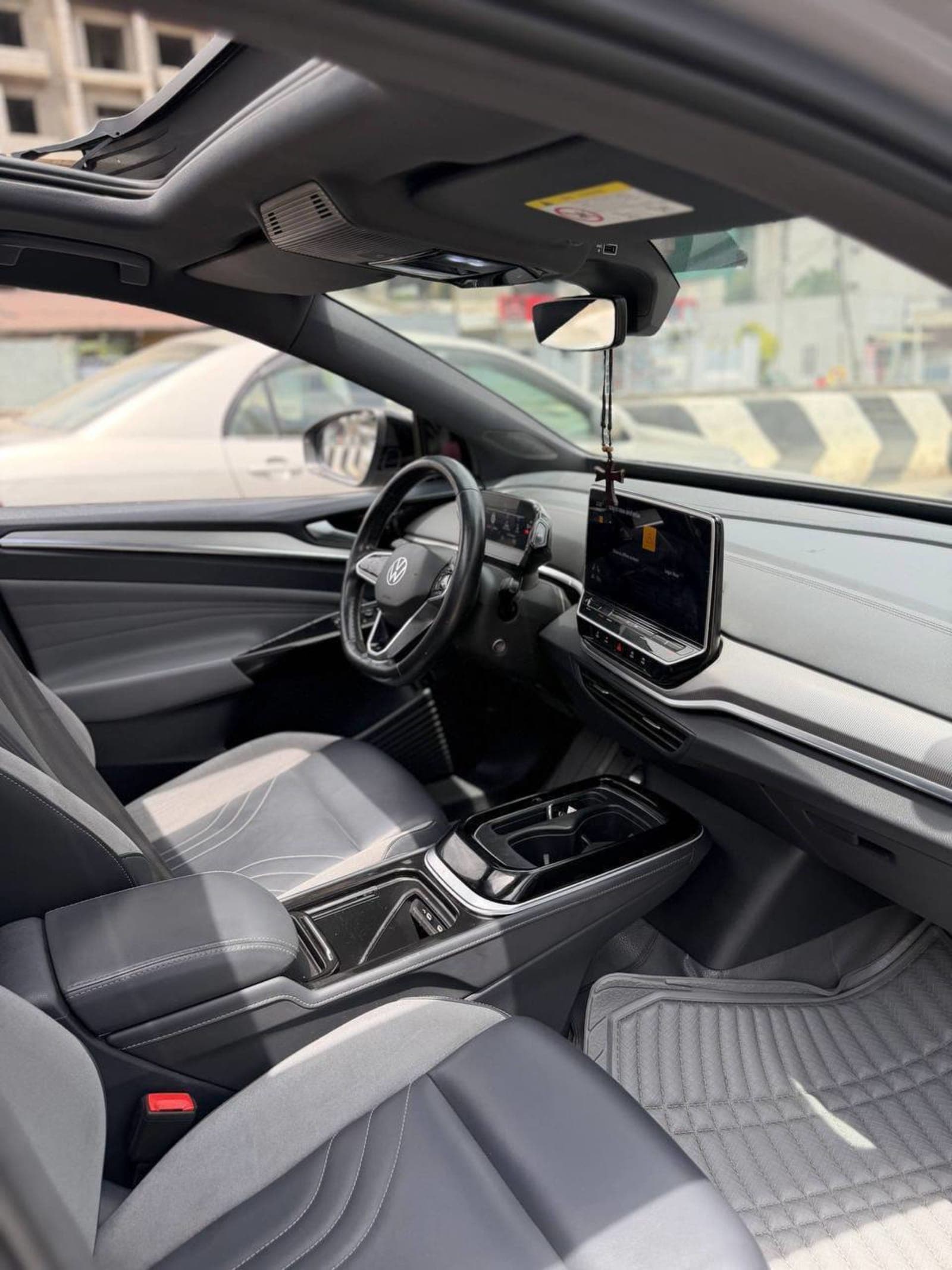 2022 Volkswagen ID.4 Crozz Pro — photo 6