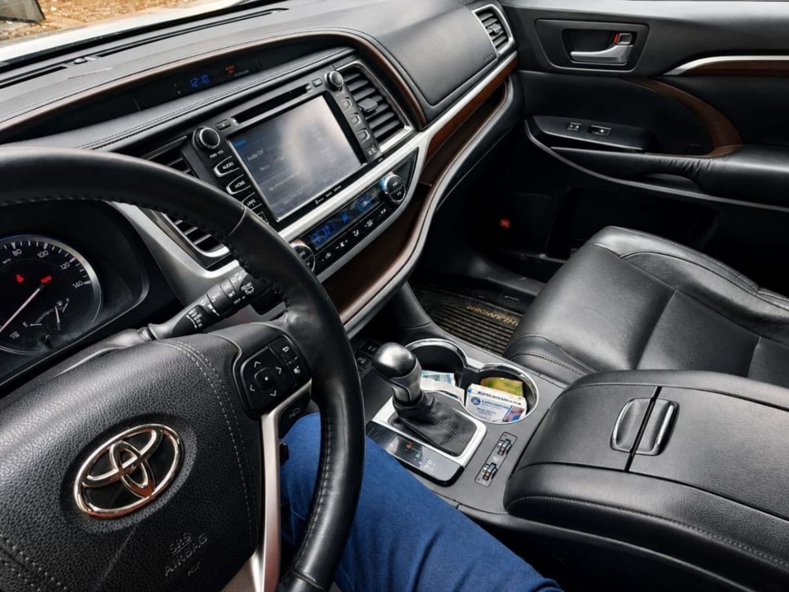 2016 Toyota Highlander V6