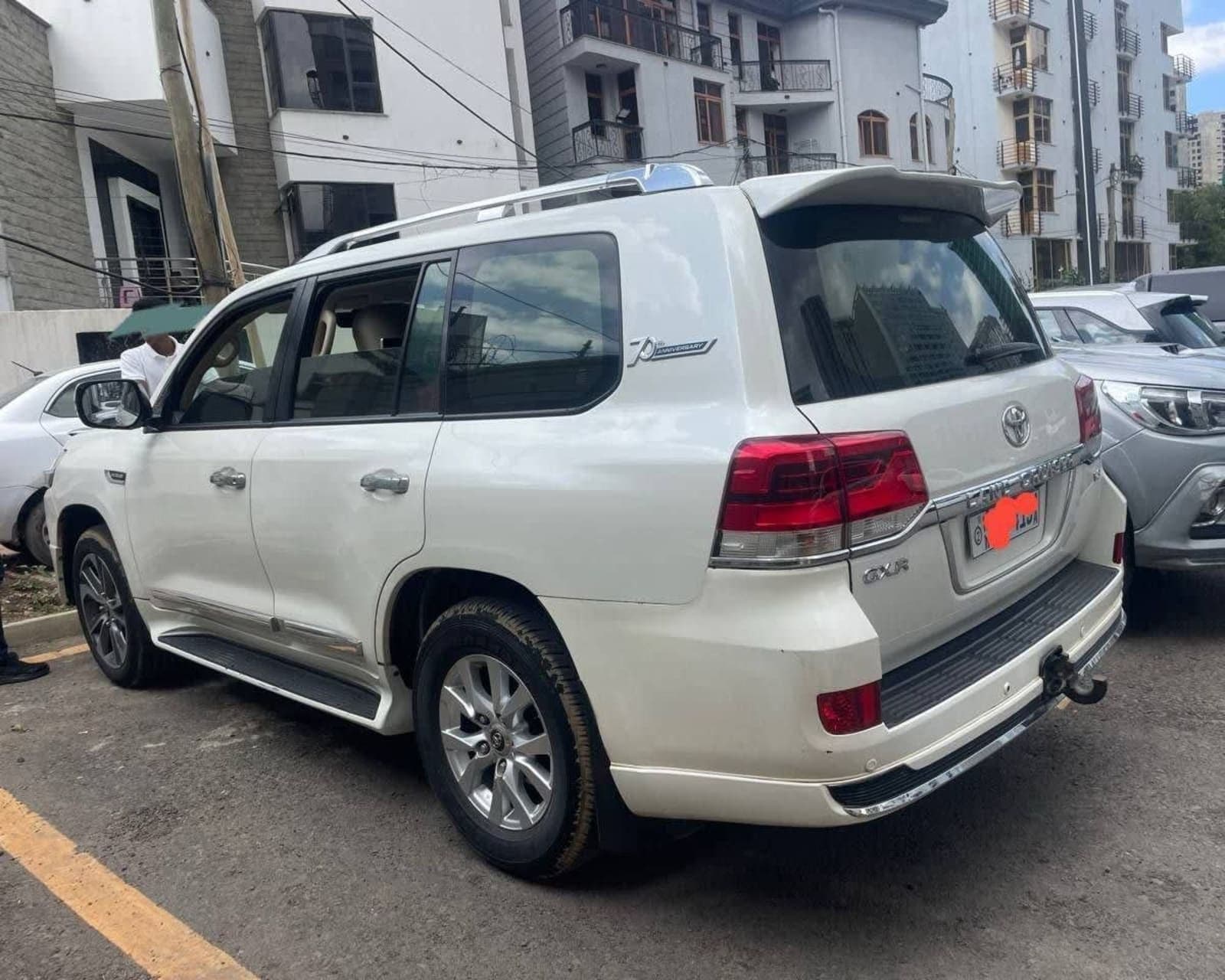 2019 Toyota Landcruiser GXR — photo 5