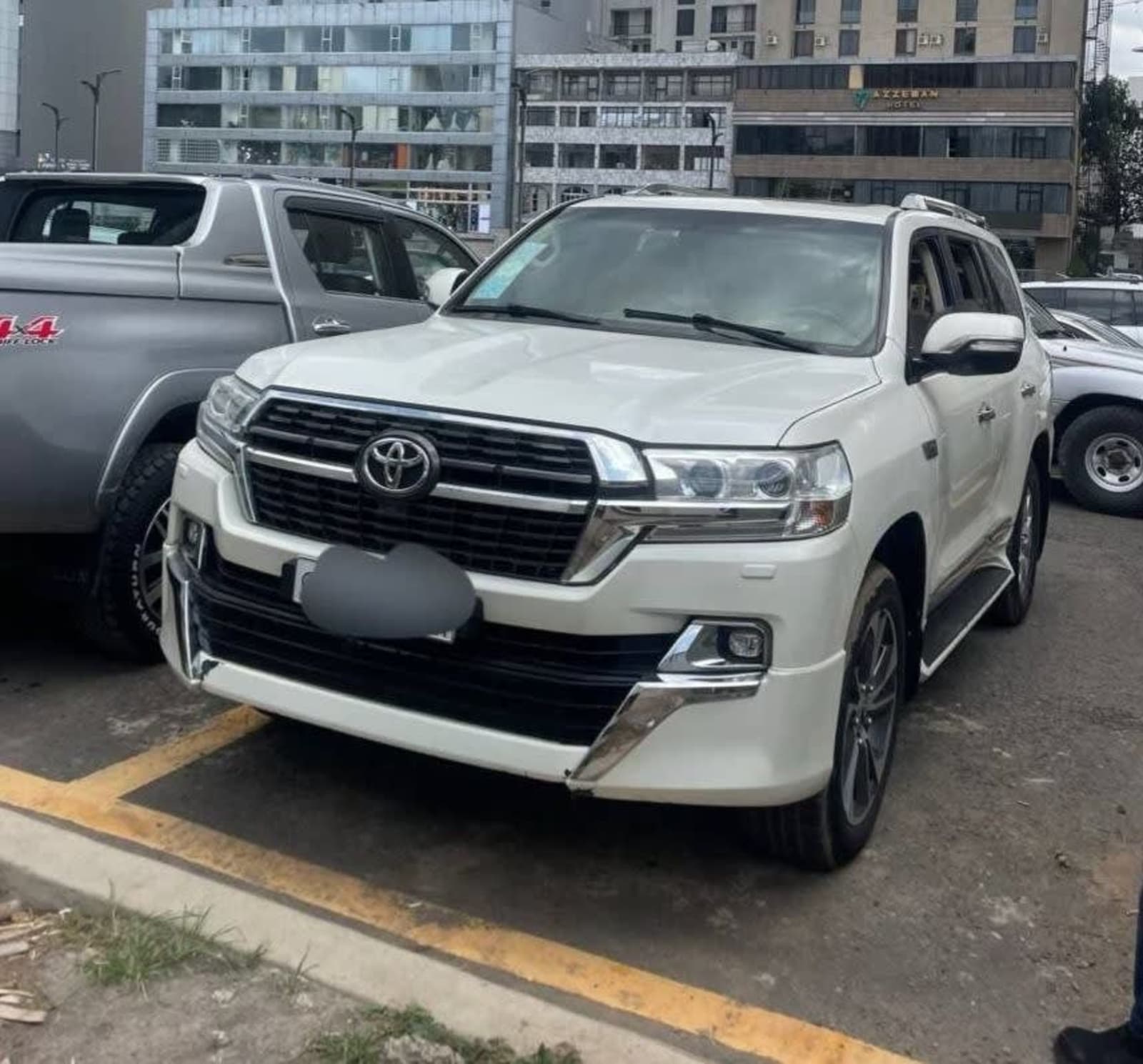 2019 Toyota Landcruiser GXR — photo 7