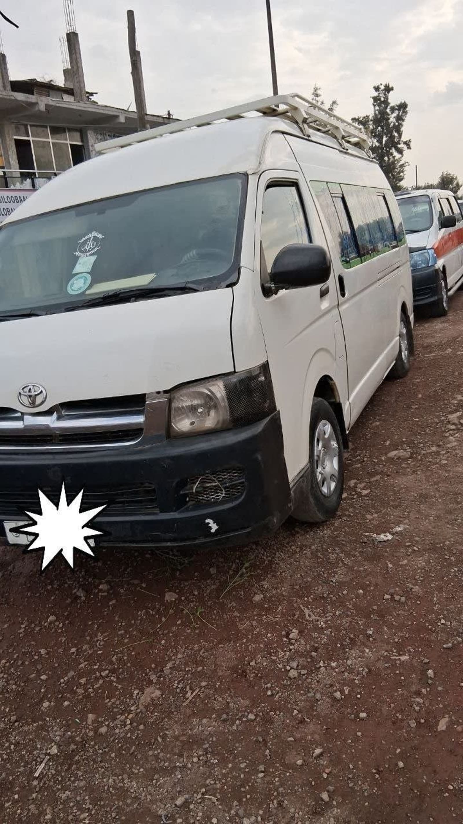 2013 Toyota Hayeruf — photo 7