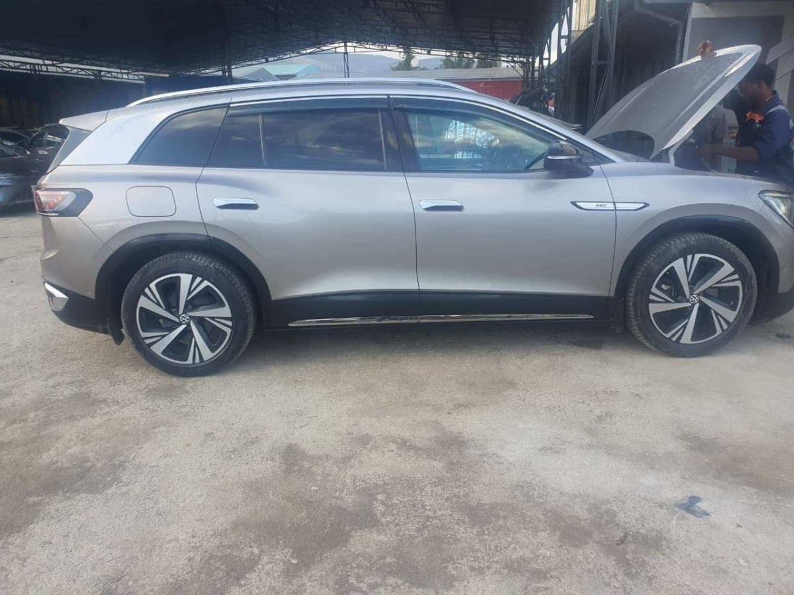2024 Volkswagen ID.6 Pure Plus — photo 2
