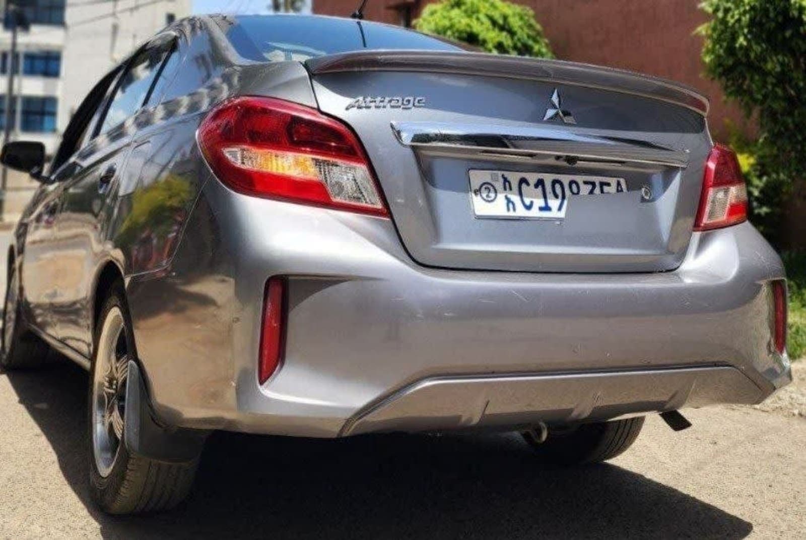 2022 Mitsubishi Attrage — photo 3