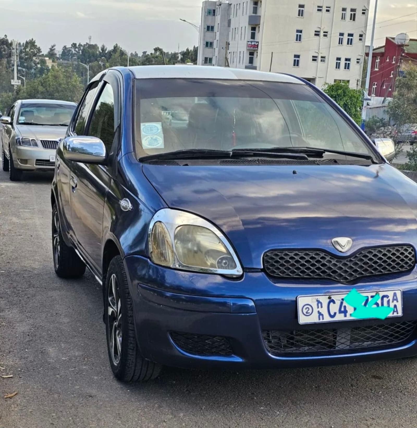 2004 Toyota Vitz — photo 6