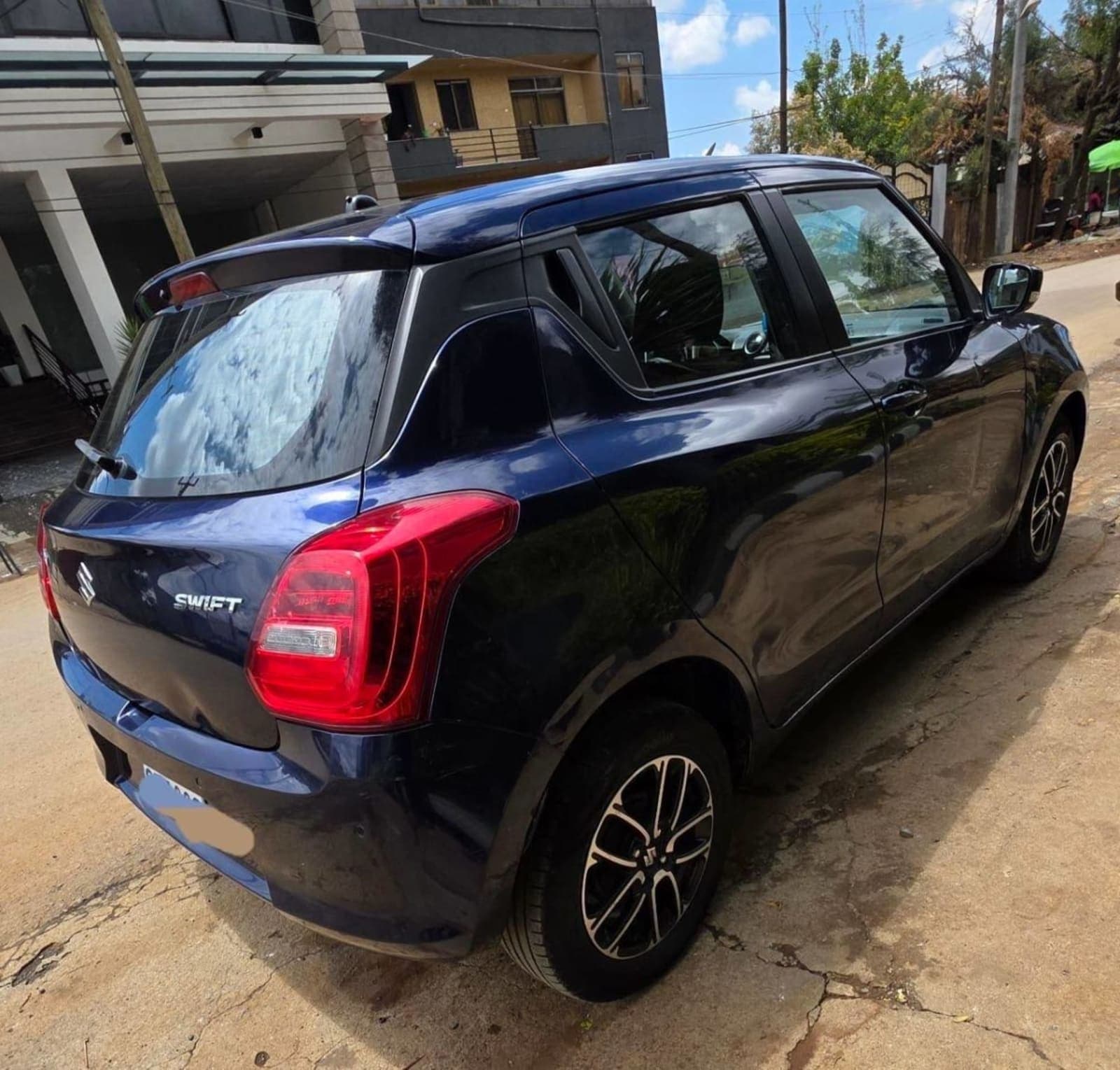 2022 Suzuki Swift — photo 5
