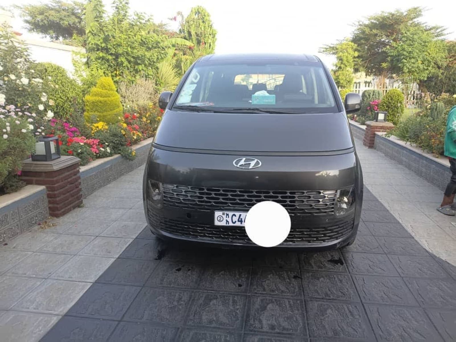 2022 Hyundai Staria