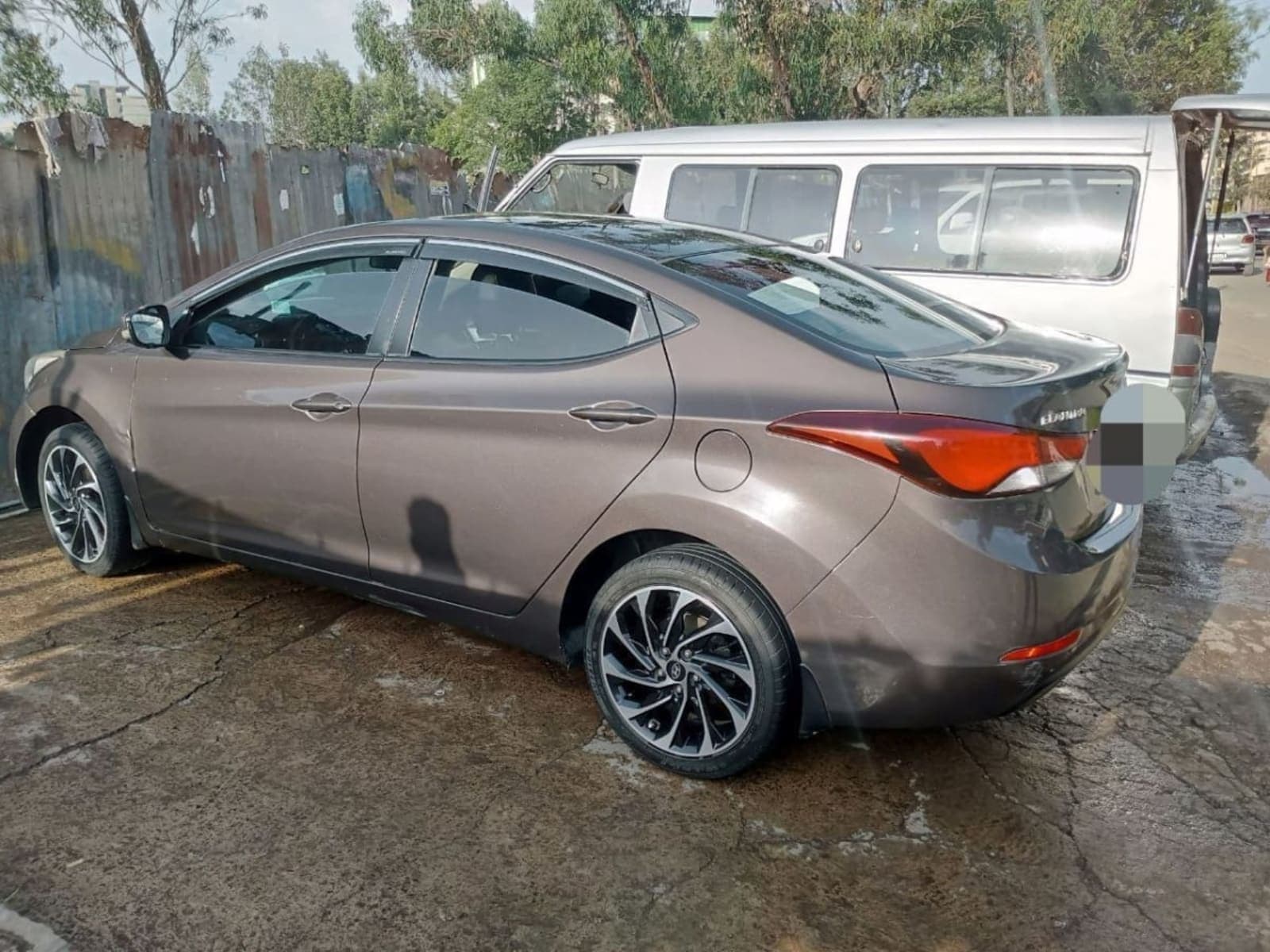 2014 Hyundai Elantra — photo 2